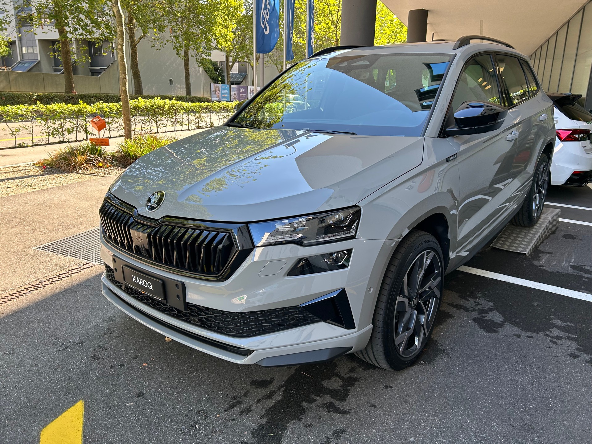 SKODA Karoq 2.0 TSI SportLine 4x4 DSG-image-12