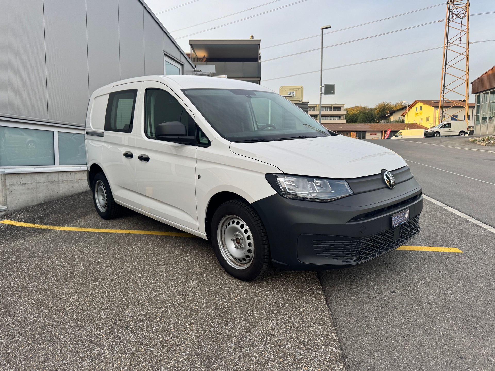 VW Caddy Cargo 2.0TDI Entry-image-1