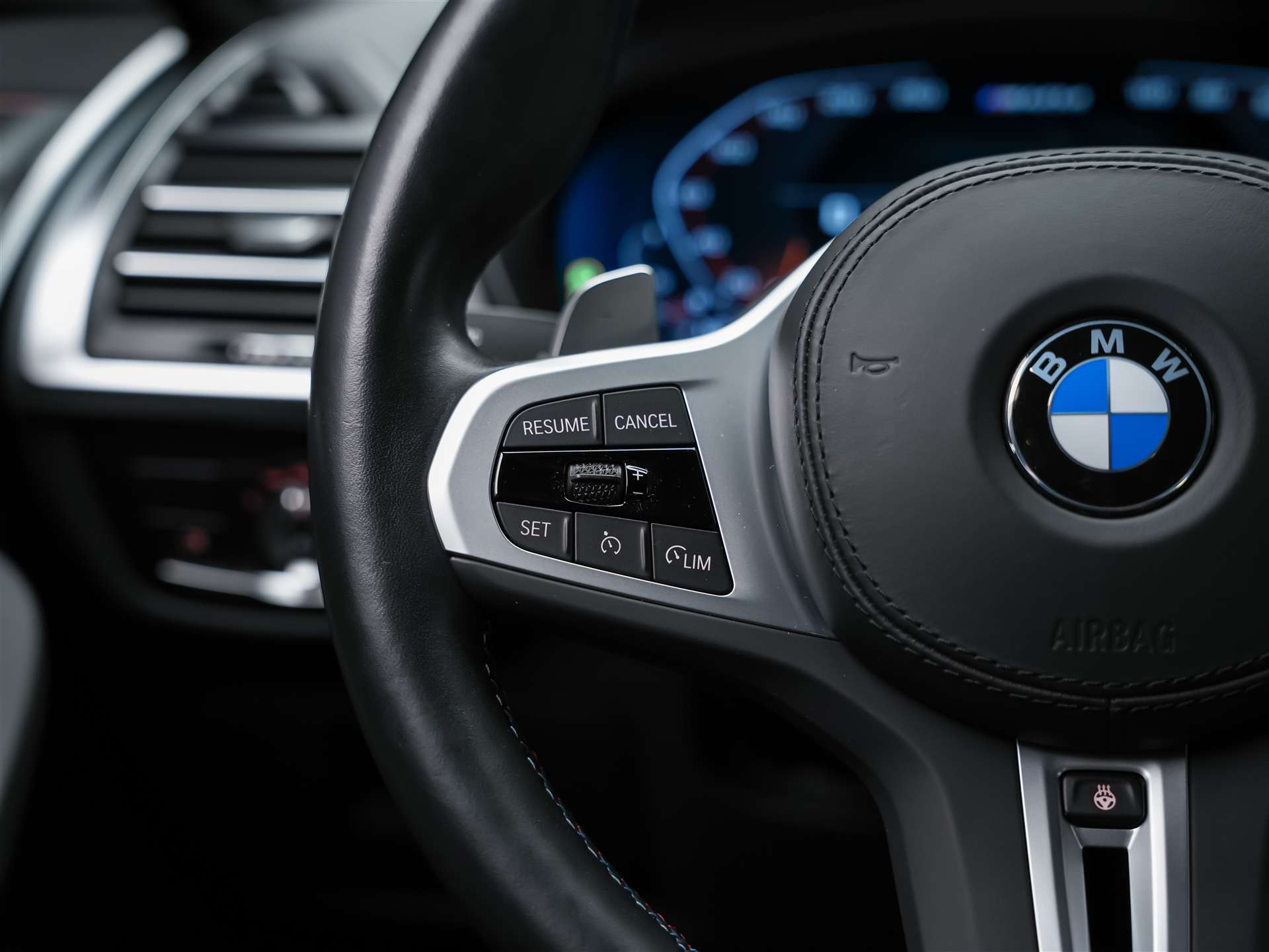 BMW X3 xDrive M40d *Standheizung*360°Kamera*Lenkradheizung*-image-27