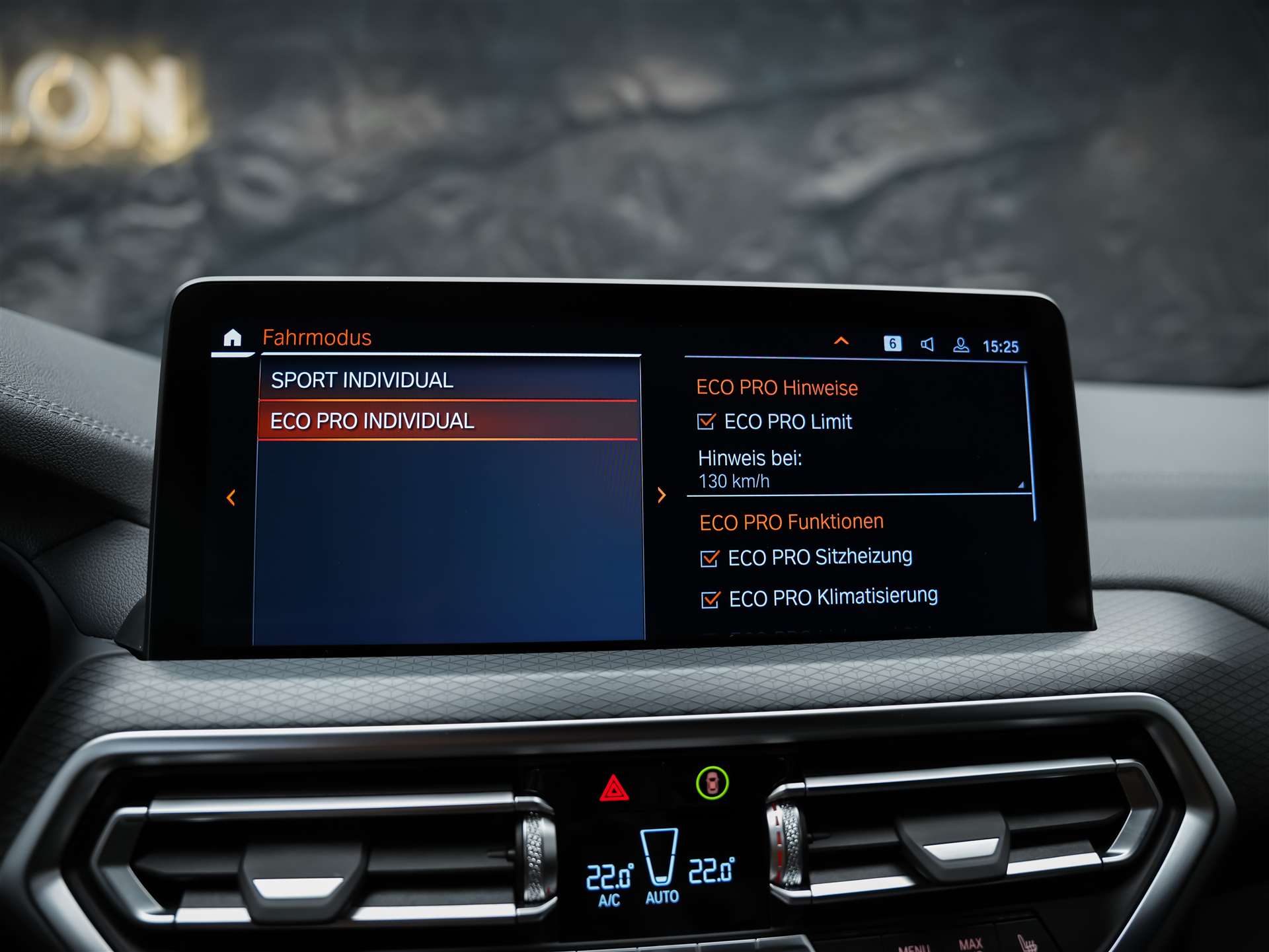 BMW X3 xDrive M40d *Standheizung*360°Kamera*Lenkradheizung*-image-38