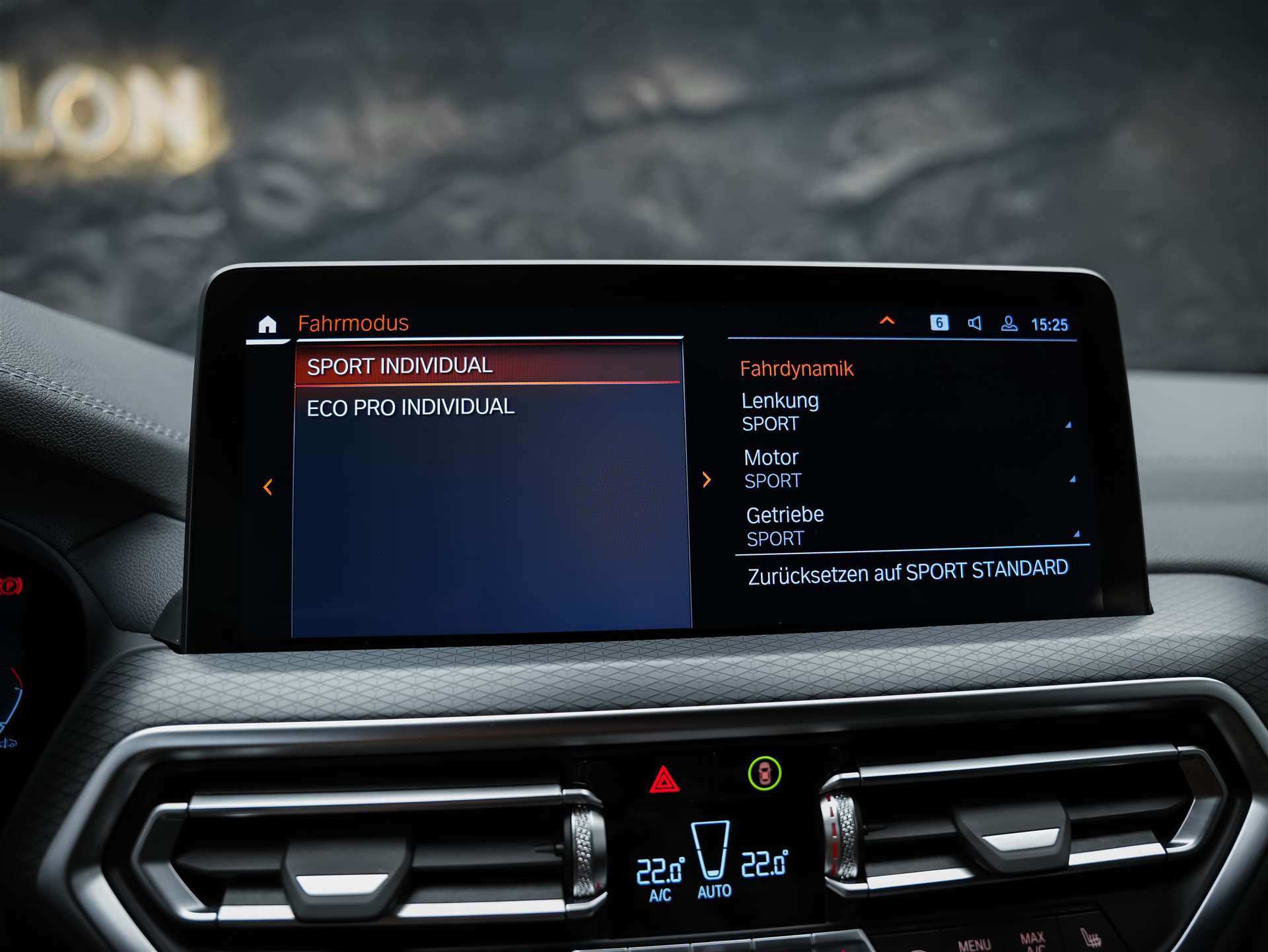 BMW X3 xDrive M40d *Standheizung*360°Kamera*Lenkradheizung*-image-37