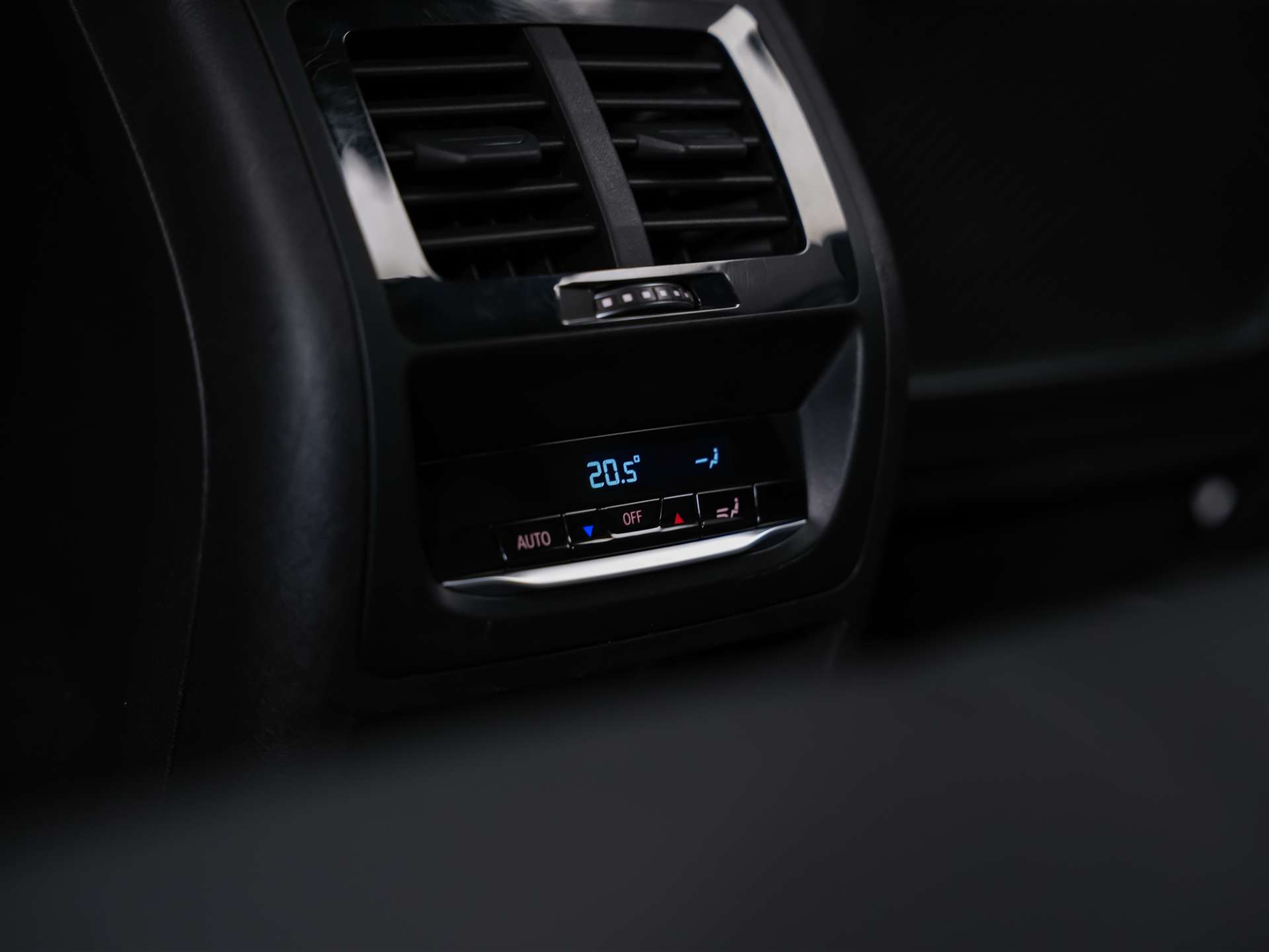 BMW X3 xDrive M40d *Standheizung*360°Kamera*Lenkradheizung*-image-12