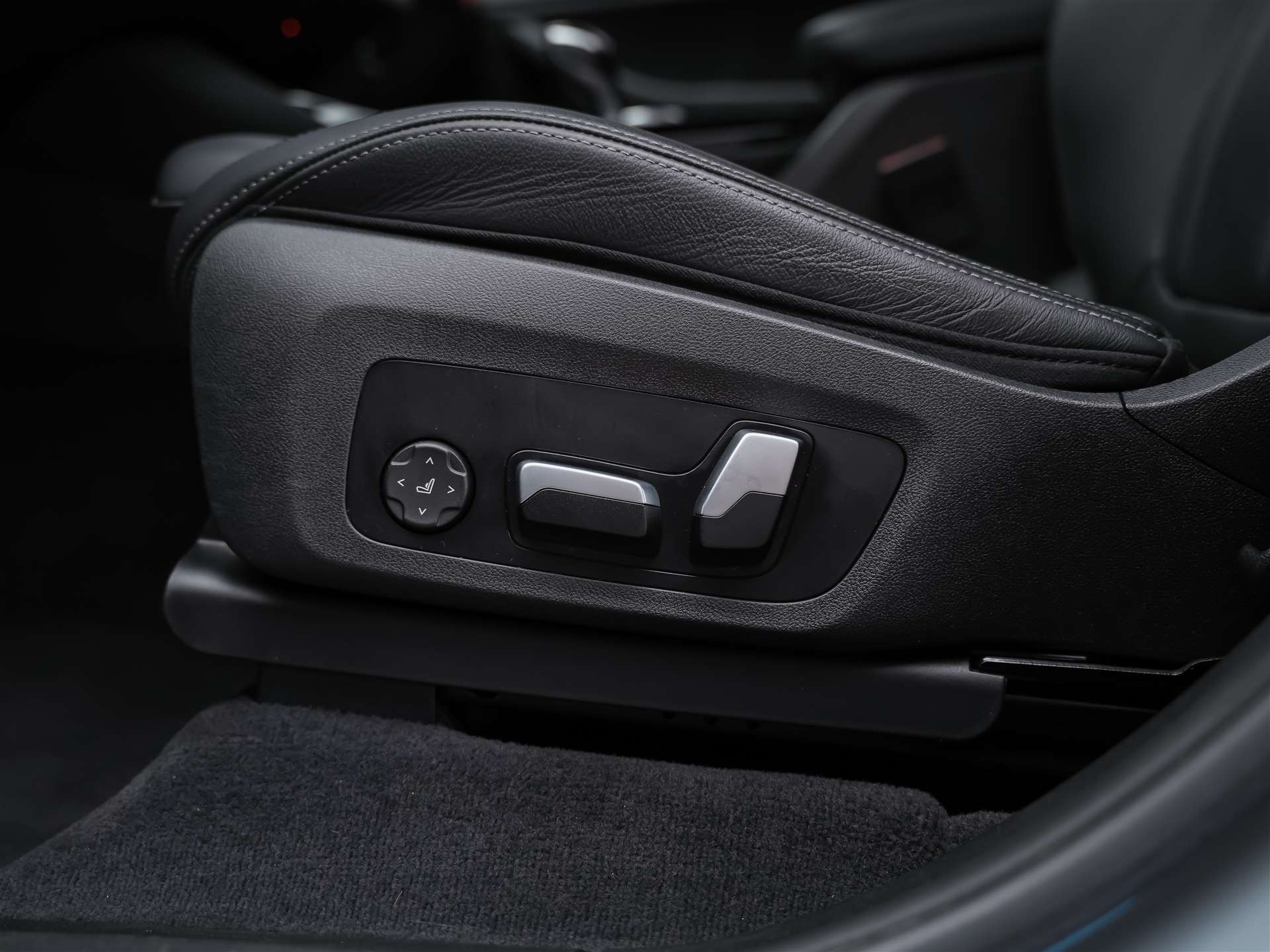 BMW X3 xDrive M40d *Standheizung*360°Kamera*Lenkradheizung*-image-25