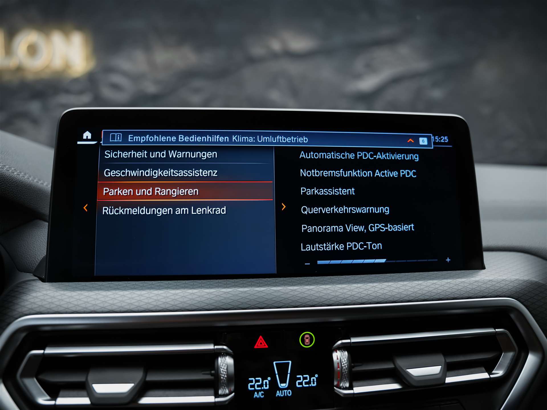 BMW X3 xDrive M40d *Standheizung*360°Kamera*Lenkradheizung*-image-35