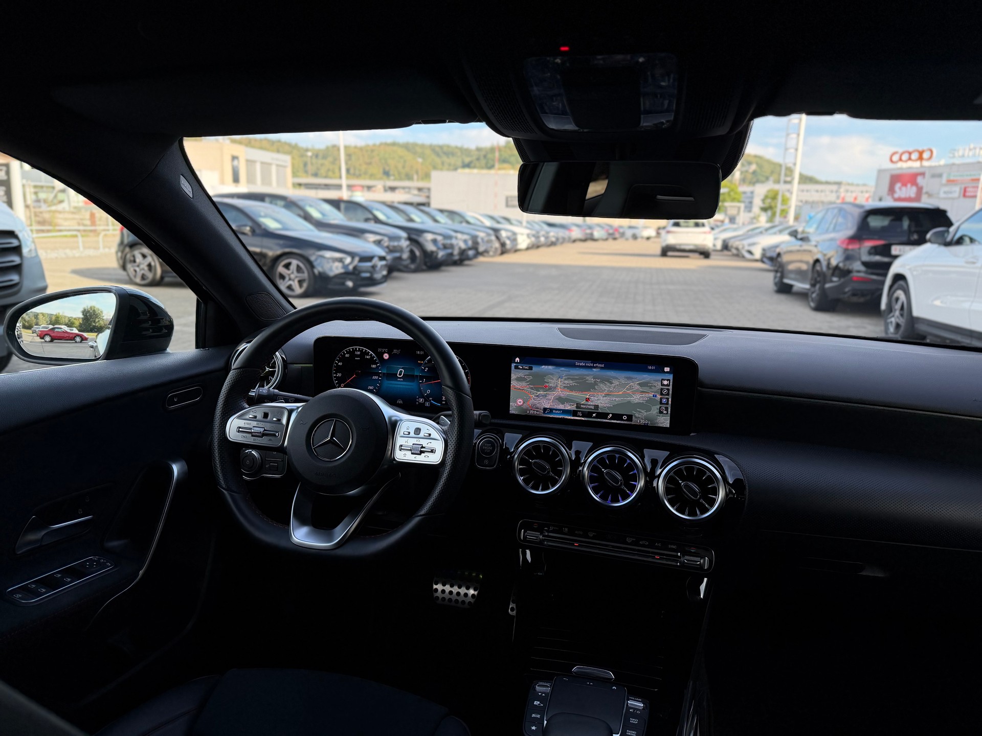 MERCEDES-BENZ A 180 AMG Line Night Star 7G-DCT-image-7