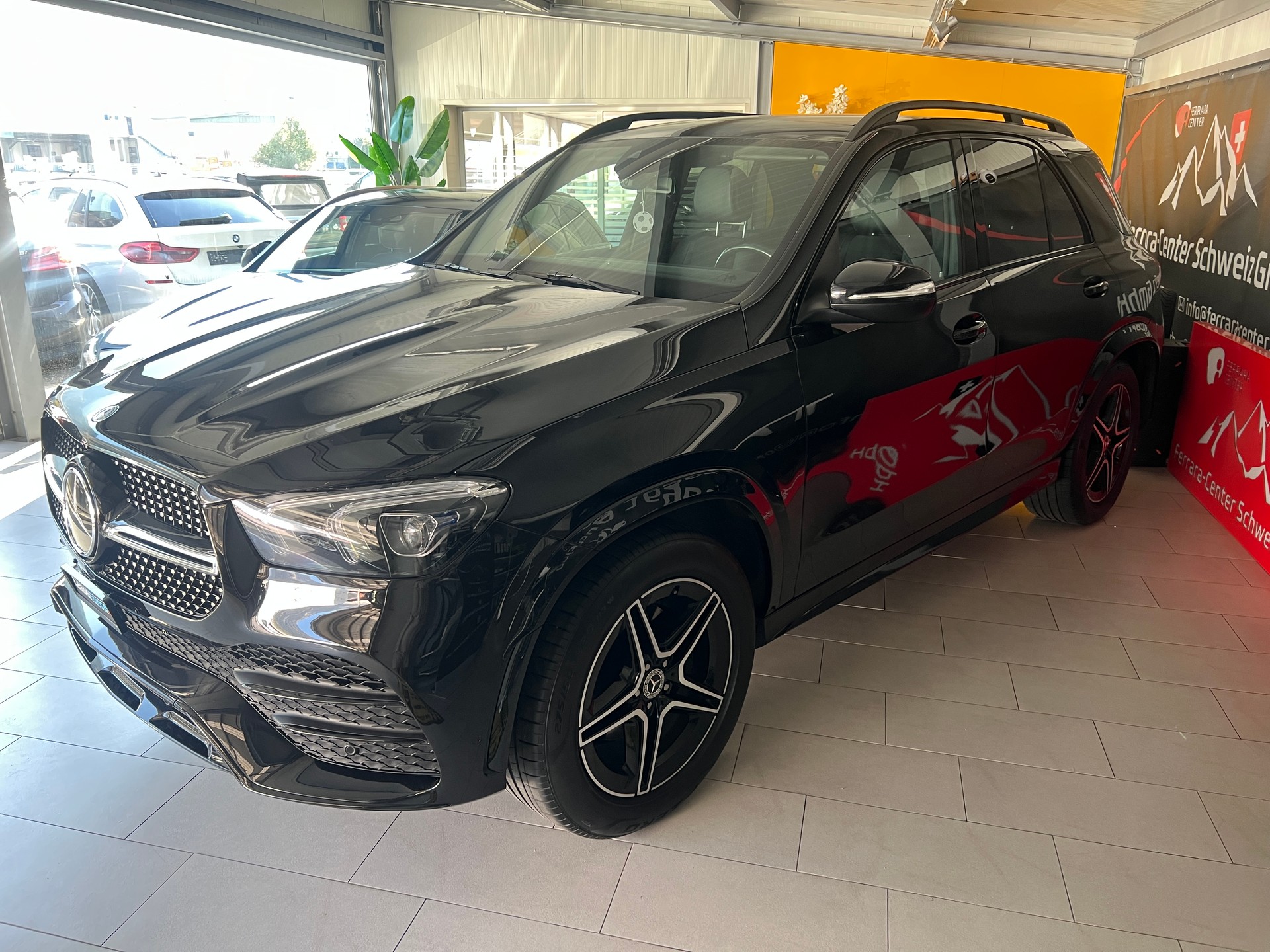 MERCEDES-BENZ GLE 350d 4 Matic AMG Line 9G-Tronic-image-3