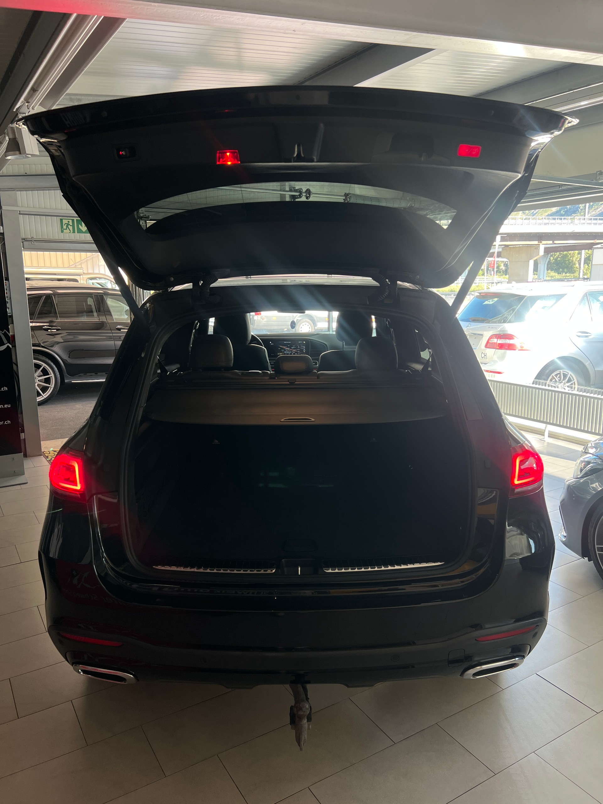 MERCEDES-BENZ GLE 350d 4 Matic AMG Line 9G-Tronic-image-5