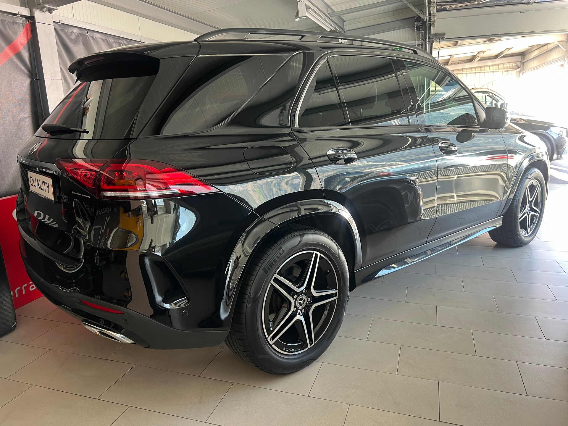 MERCEDES-BENZ d 4 Matic AMG Line 9G-Tronic