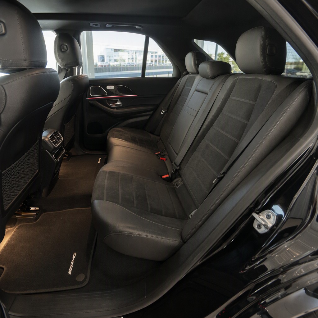 MERCEDES-BENZ GLE 350d 4 Matic AMG Line 9G-Tronic-image-13