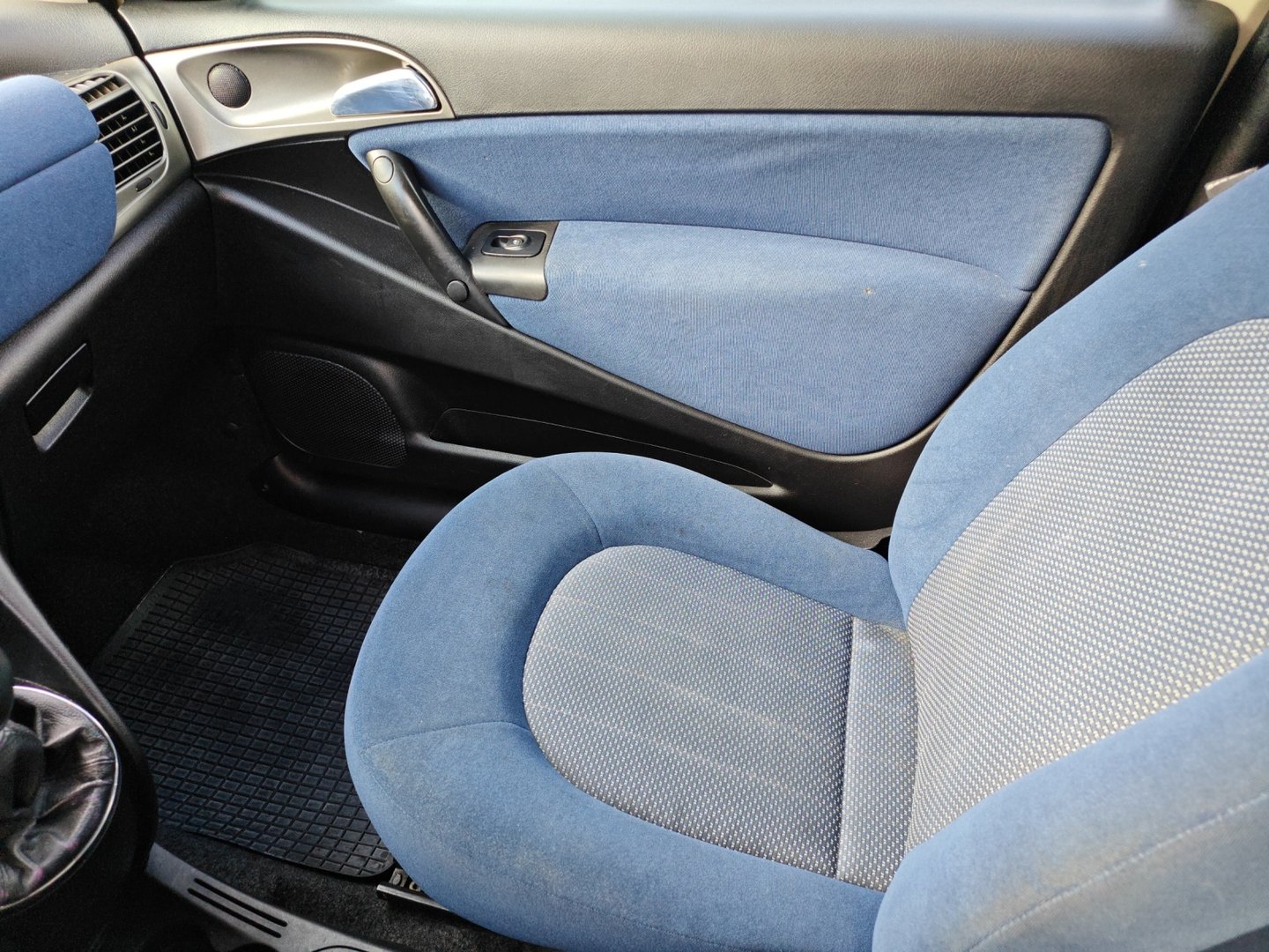 LANCIA Ypsilon 1.2 – Expertisée + service 01.2025, idéale 1er véhicule-image-13
