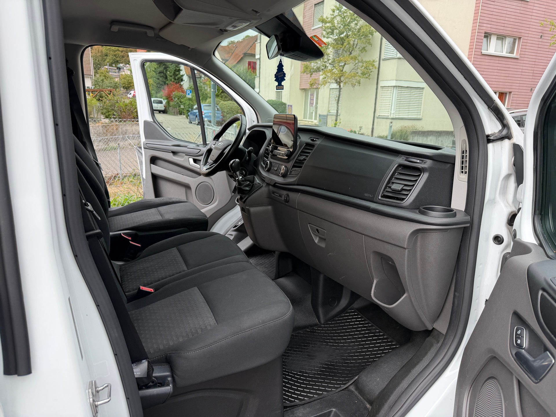 FORD Transit Custom Van 300 L1H1 Trend-image-6