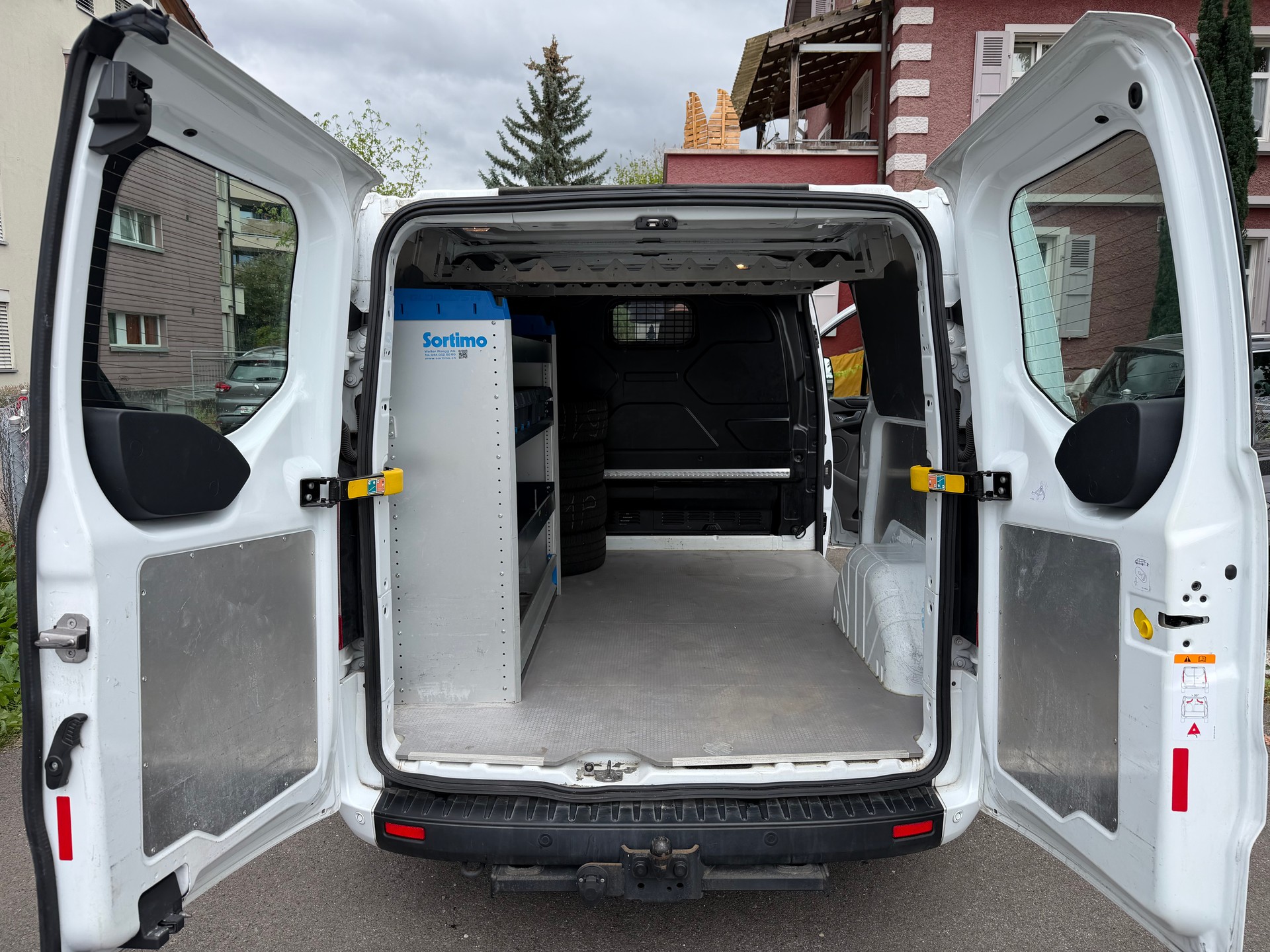 FORD Transit Custom Van 300 L1H1 Trend-image-8