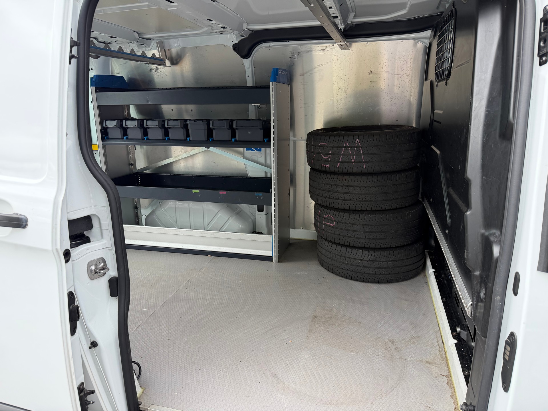 FORD Transit Custom Van 300 L1H1 Trend-image-7