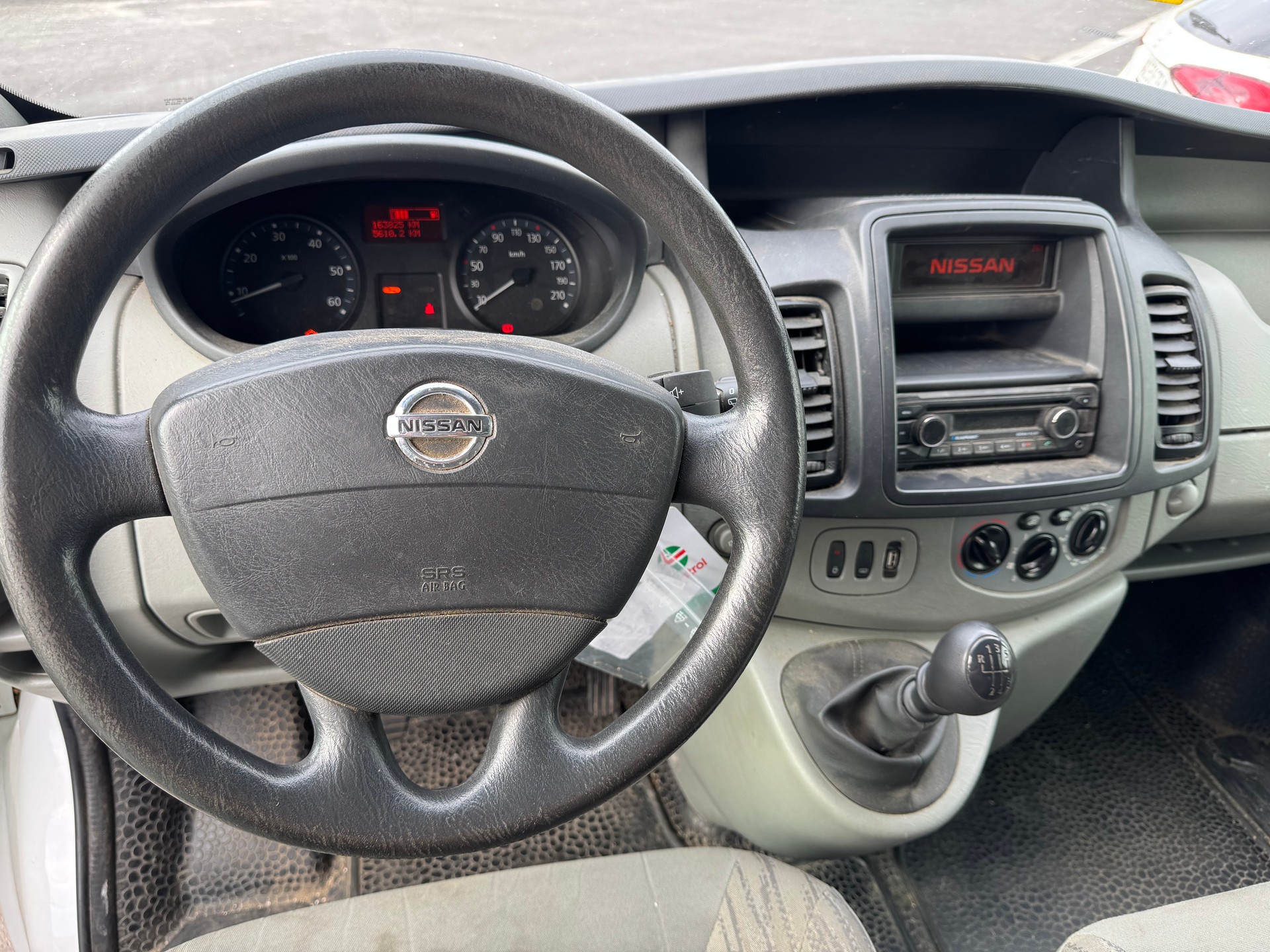 NISSAN Primastar 2.5dCi 150 Pro 2.7t-image-2
