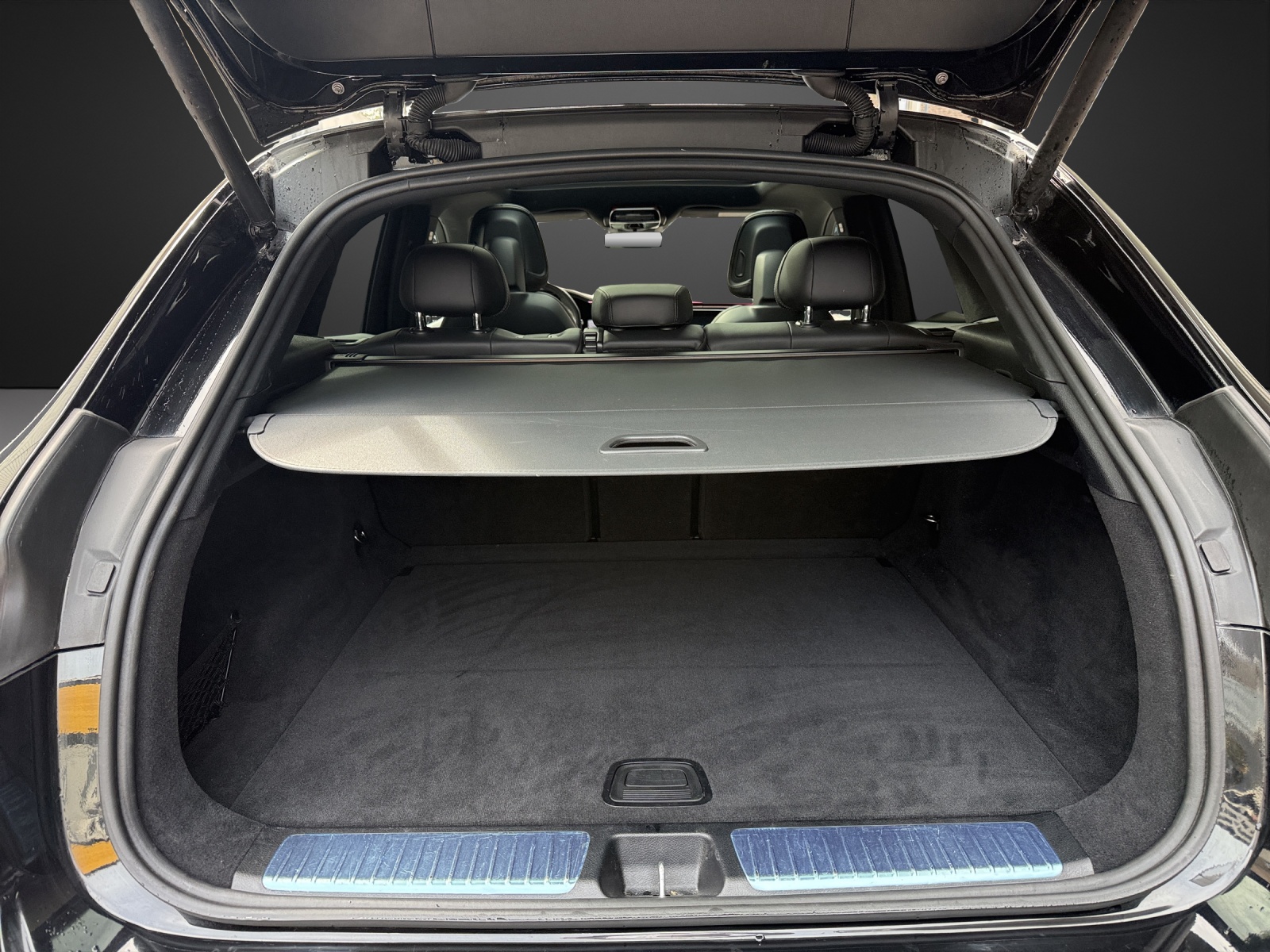MERCEDES-BENZ EQE SUV 500 4 Matic Executive Edition-image-13