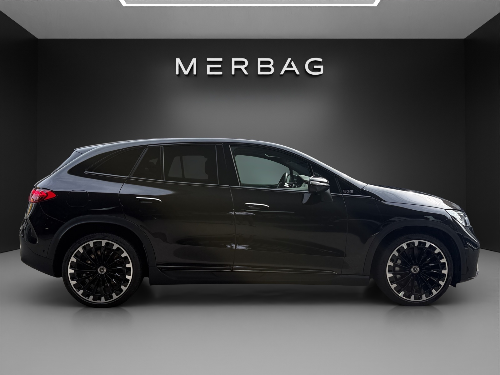 MERCEDES-BENZ EQE SUV 500 4 Matic Executive Edition-image-3