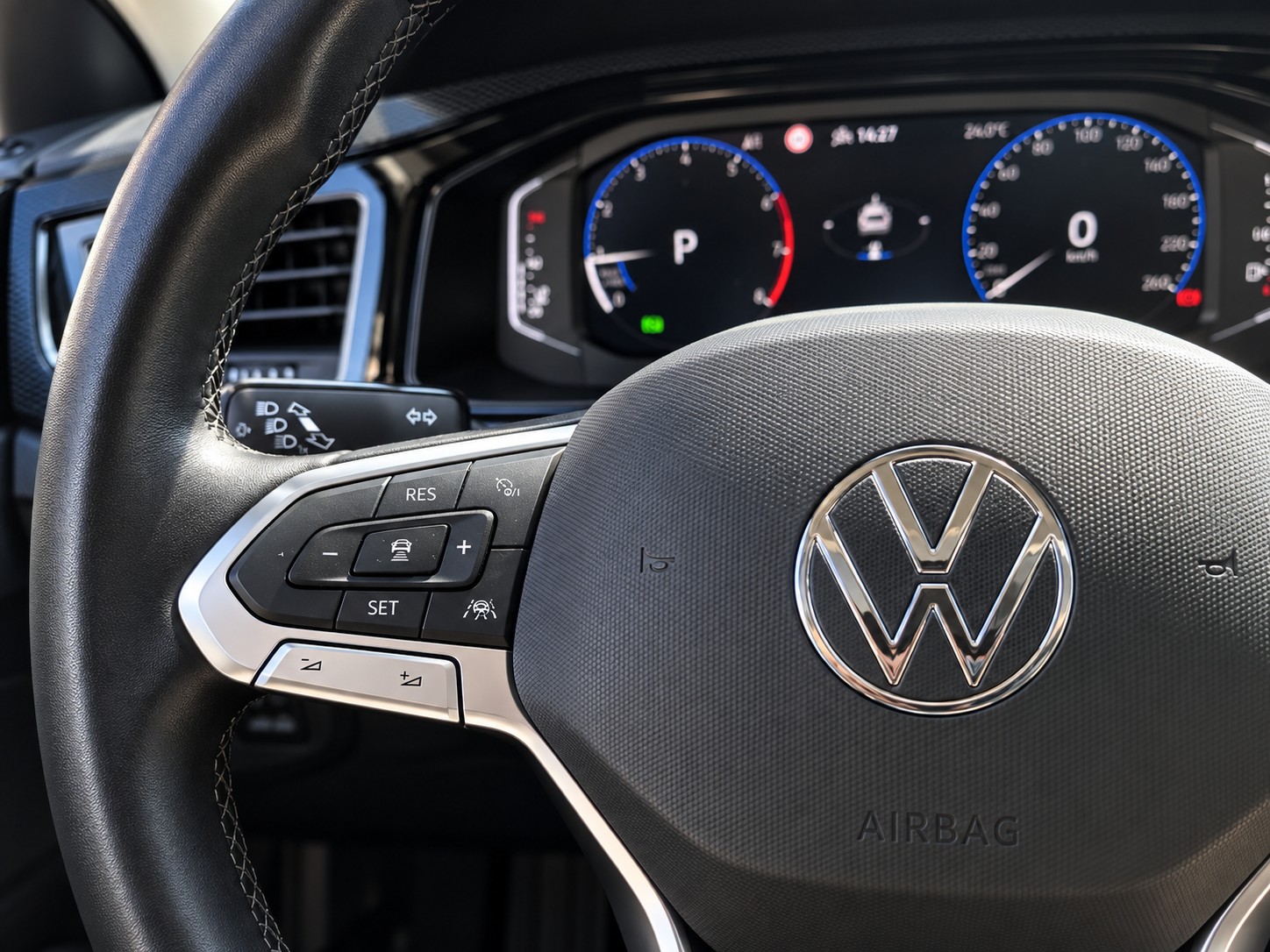 VW Taigo 75 Edition 1.0 TSI DSG Garantie 4 ans VW SUISSE-image-11