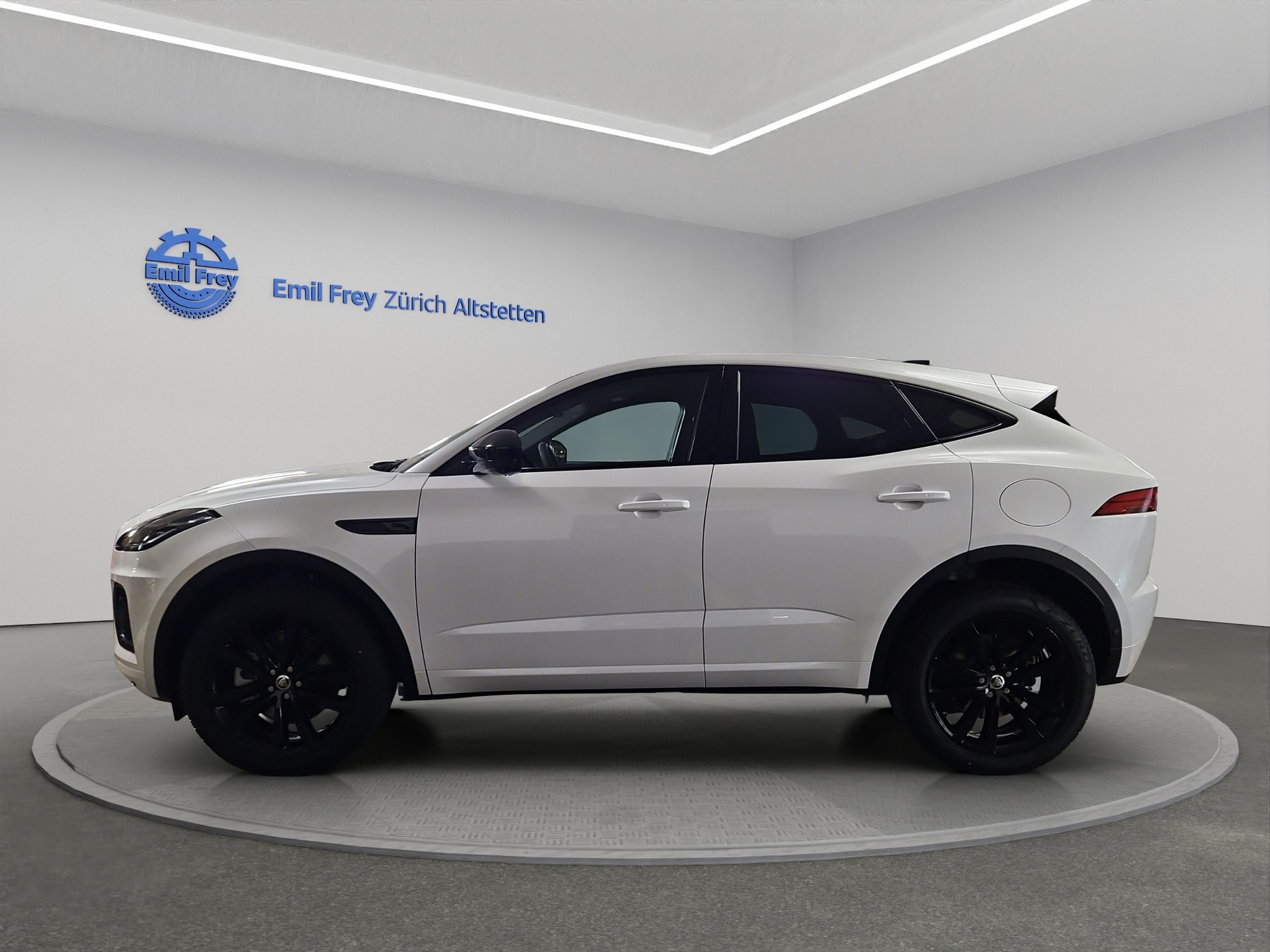 JAGUAR E-Pace 1.5 T 270e R-Dynamic SE AWD-image-3