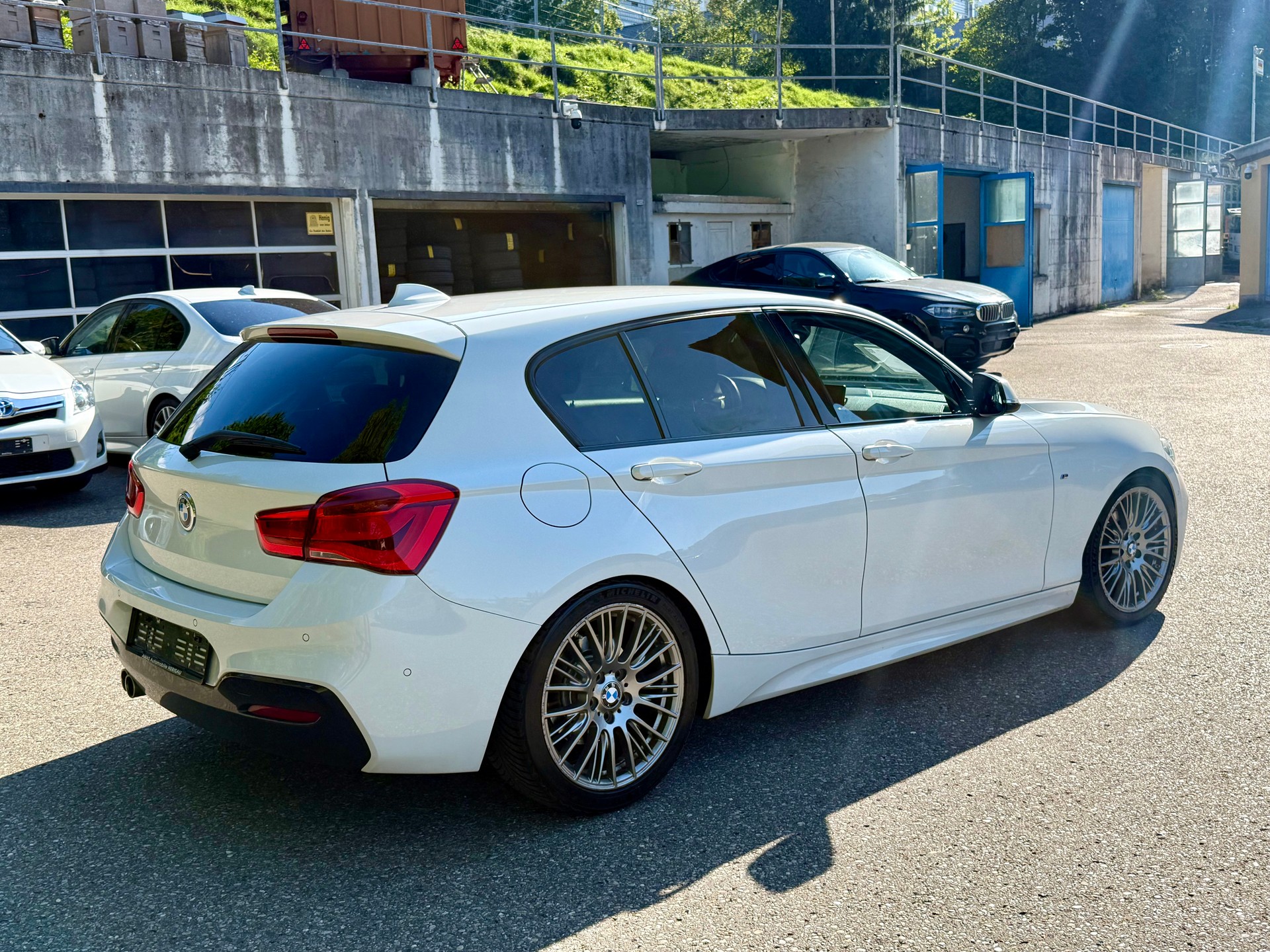 BMW 120d xDrive M Sport Steptronic-image-7