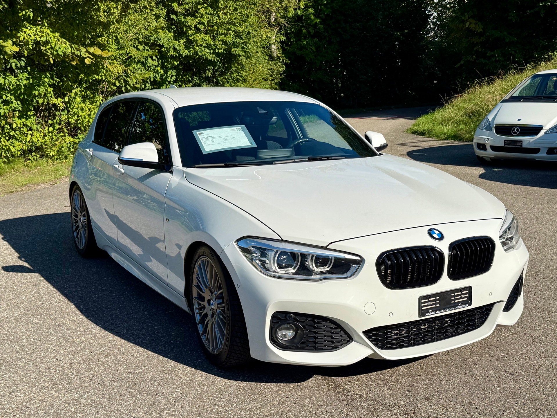 BMW 120d xDrive M Sport Steptronic-image-8