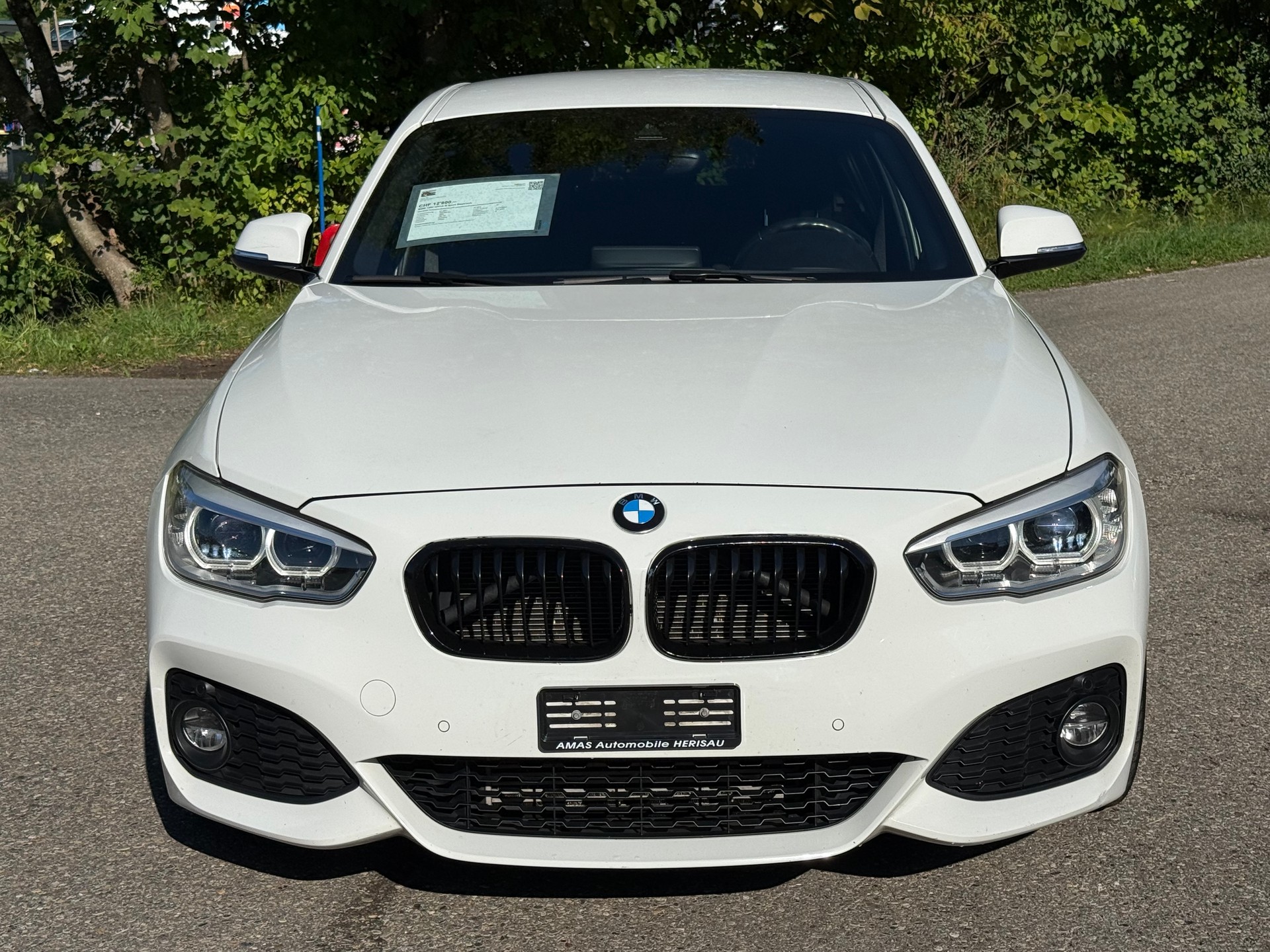 BMW 120d xDrive M Sport Steptronic-image-2