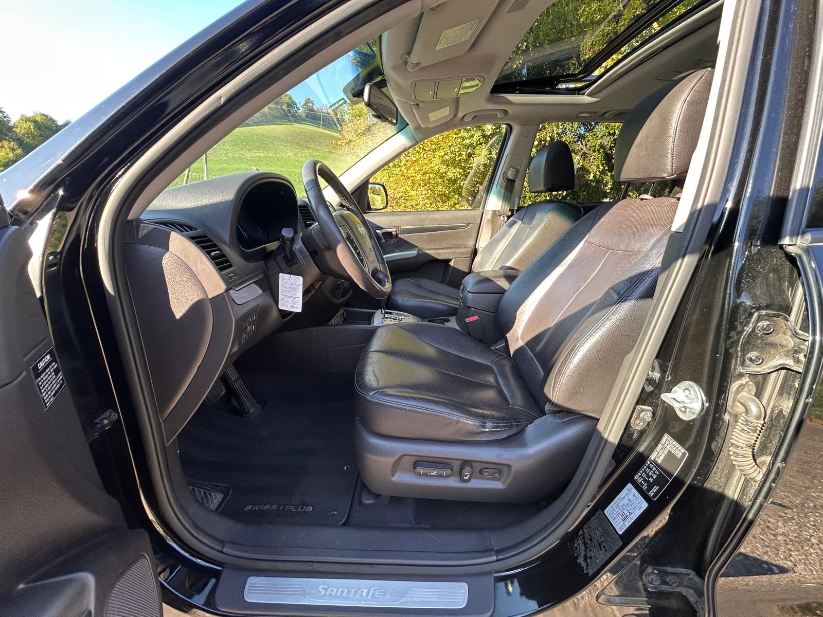 HYUNDAI Santa Fe 2.2 CRDI Style 4WD Automatic-image-13