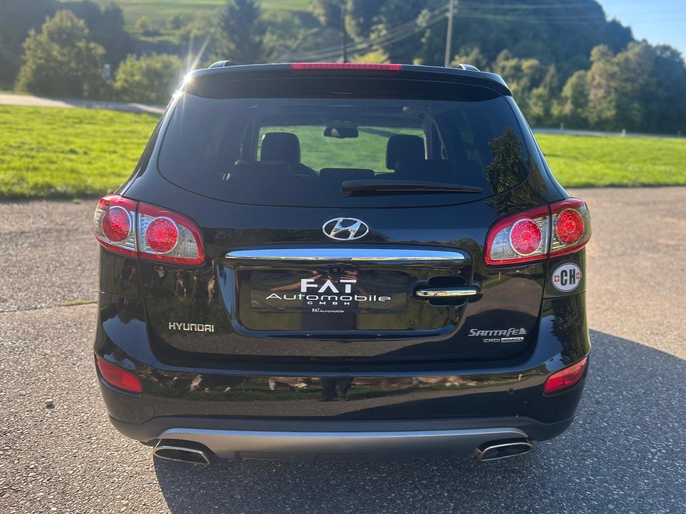 HYUNDAI Santa Fe 2.2 CRDI Style 4WD Automatic-image-3