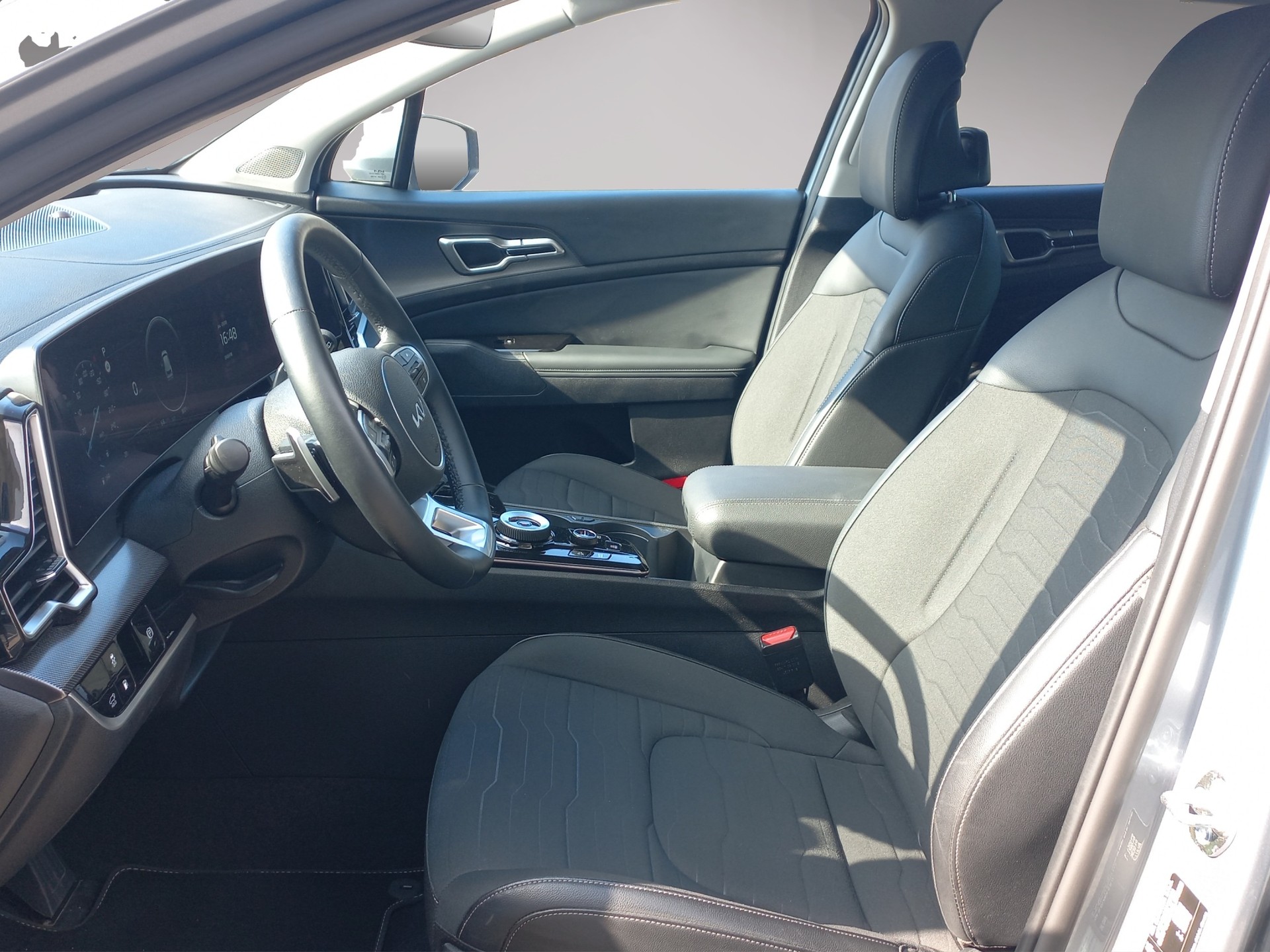 KIA Sportage 1.6T-GDi PHEV Style 4x4 A-image-6
