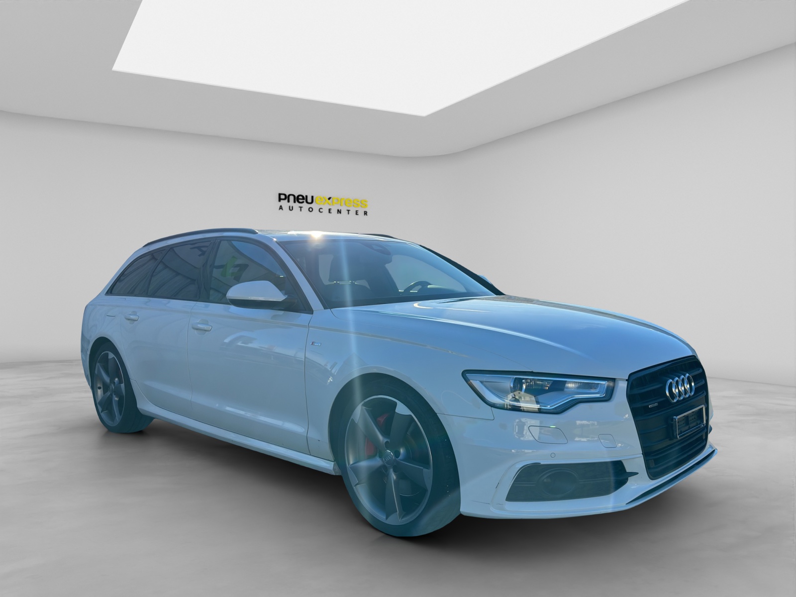 AUDI A6 Avant 3.0 V6 TDI 313 quattro-image-7