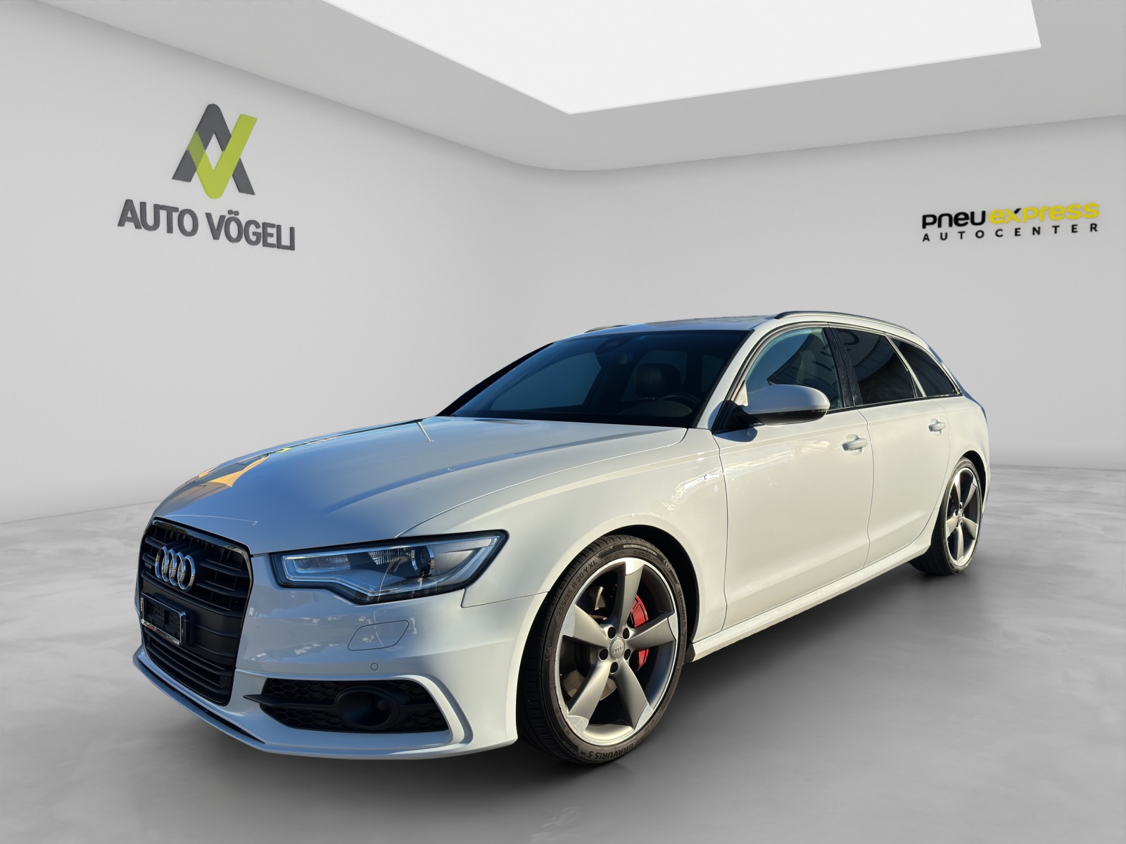 AUDI A6 Avant 3.0 V6 TDI 313 quattro-image-1