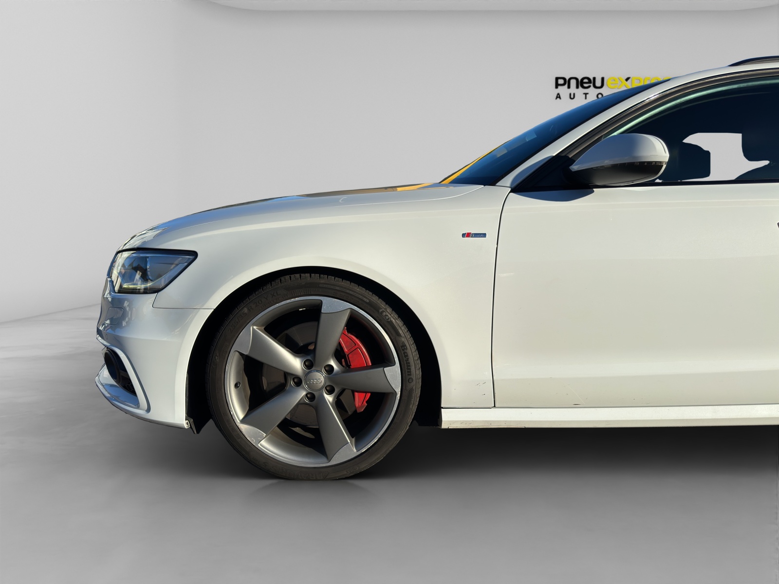 AUDI A6 Avant 3.0 V6 TDI 313 quattro-image-19