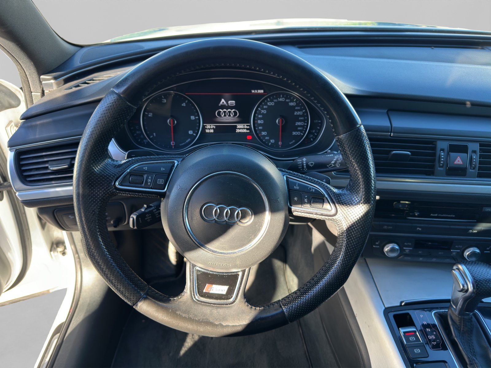 AUDI A6 Avant 3.0 V6 TDI 313 quattro-image-9