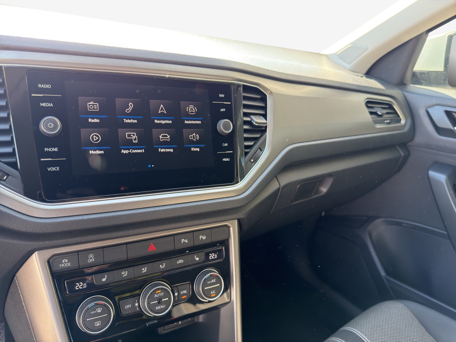 VW T-Roc 1.5 TSI EVO Advance DSG-image-10