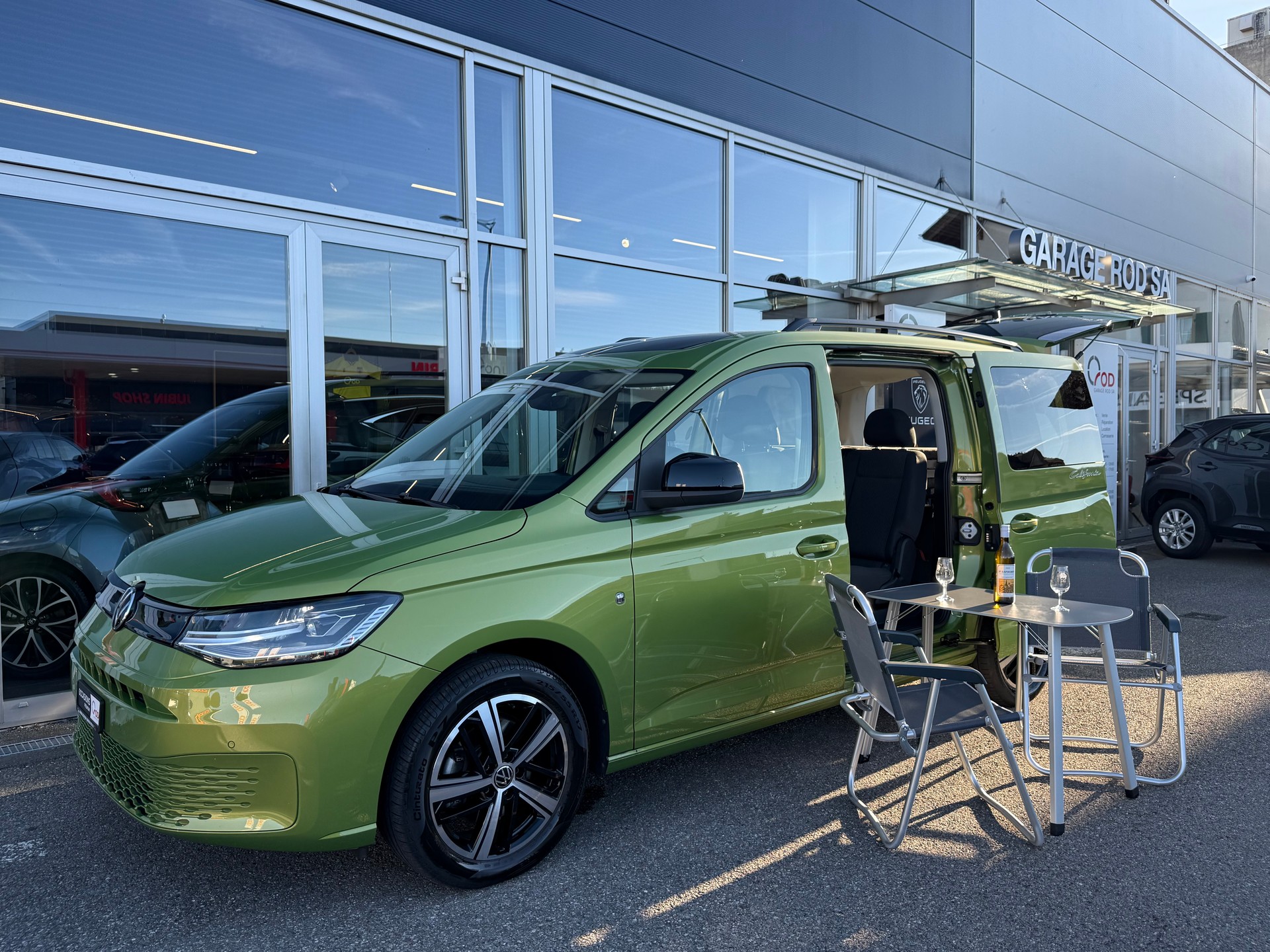 VW Caddy Maxi 2.0 TDI California DSG Golden Green-image-8