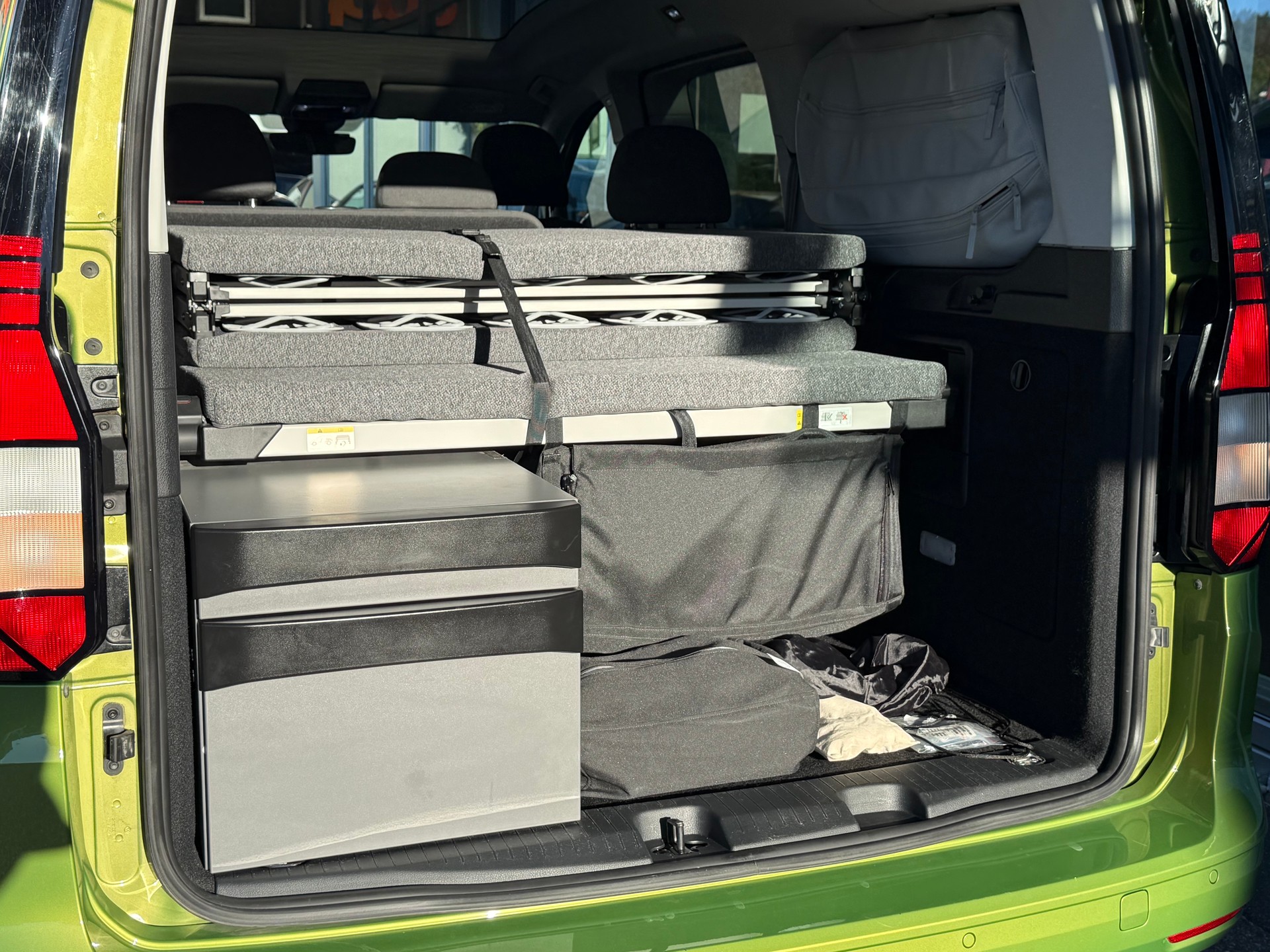 VW Caddy Maxi 2.0 TDI California DSG Golden Green-image-7