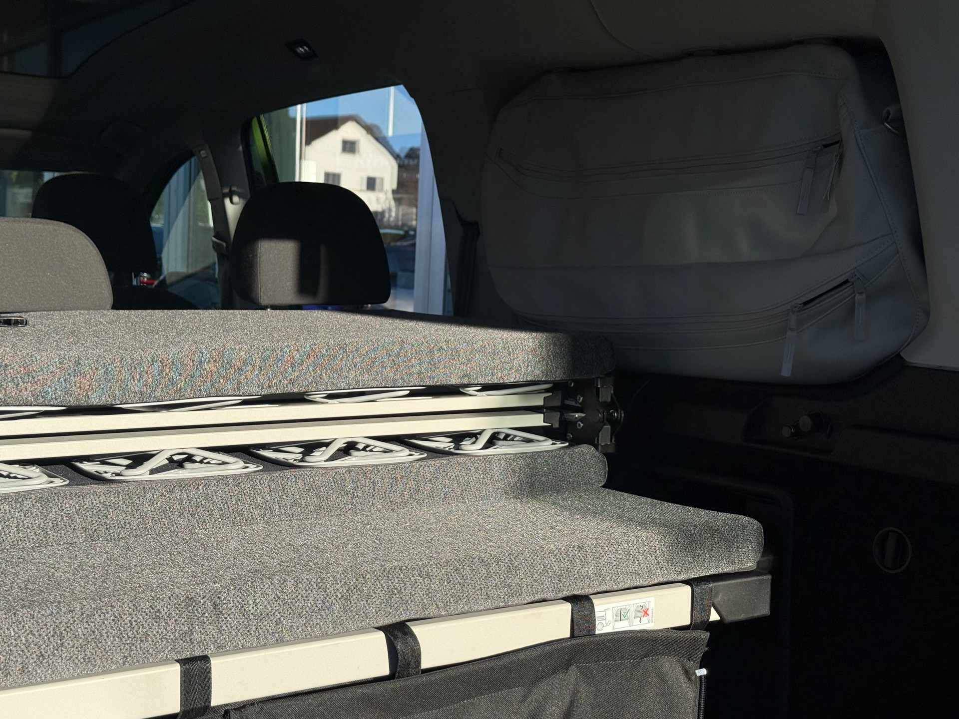 VW Caddy Maxi 2.0 TDI California DSG Golden Green-image-16