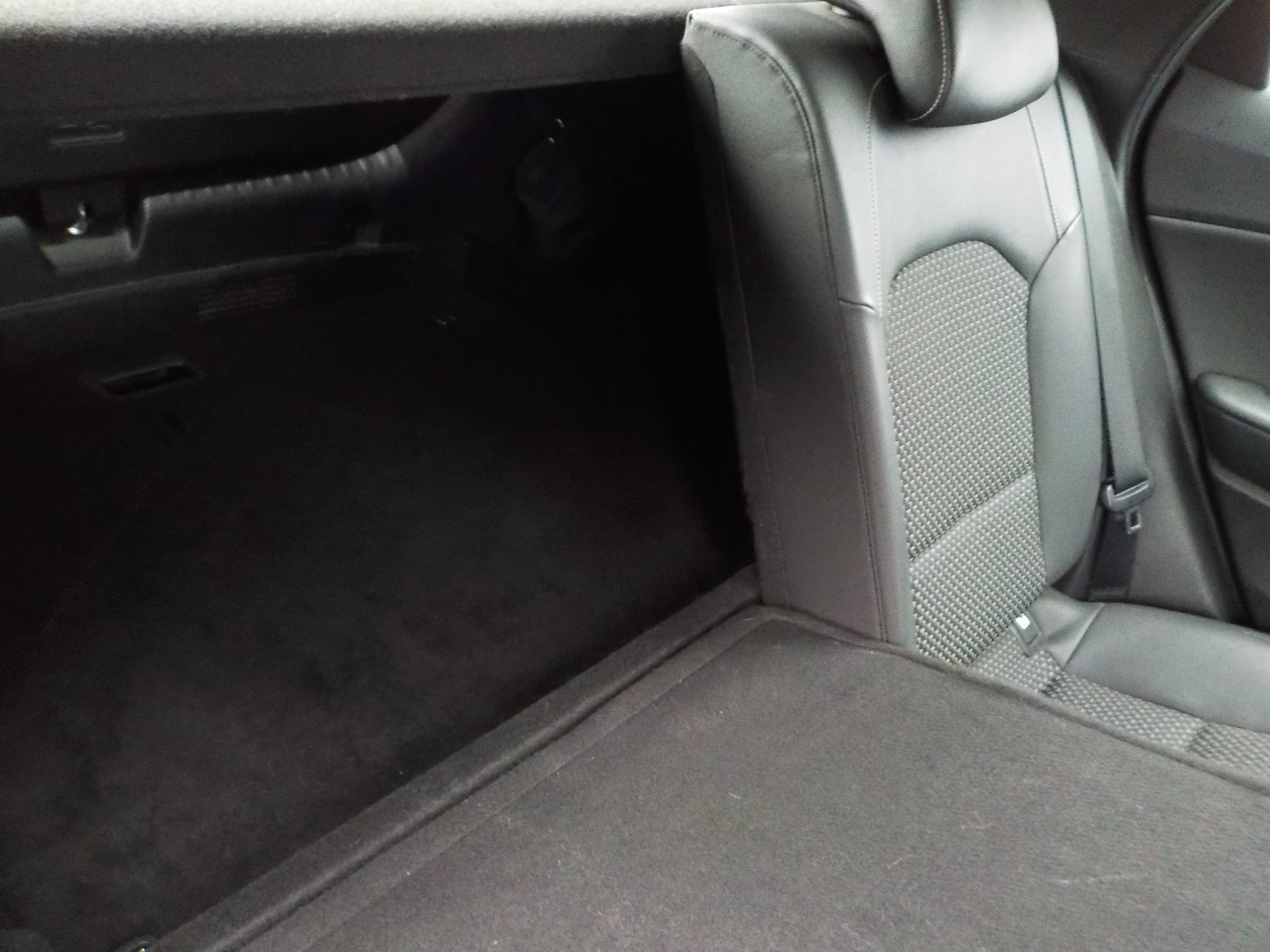 KIA XCeed 1.5 T-GDi Power-image-5
