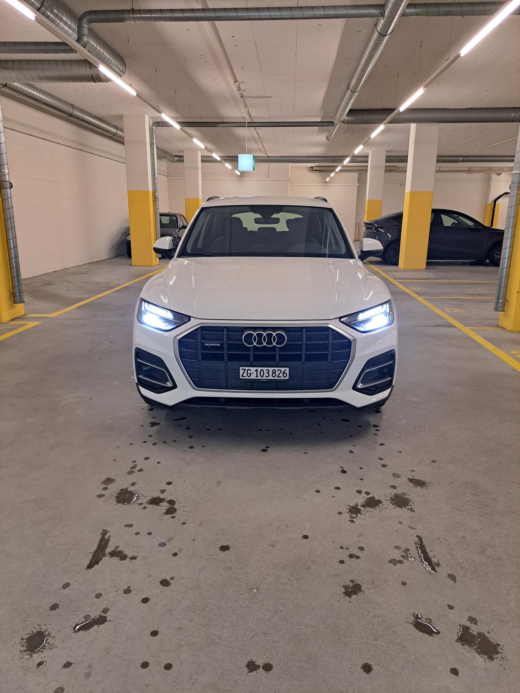 AUDI 2.0 40 TDI Black Edition quattro S-Tronic-image-1
