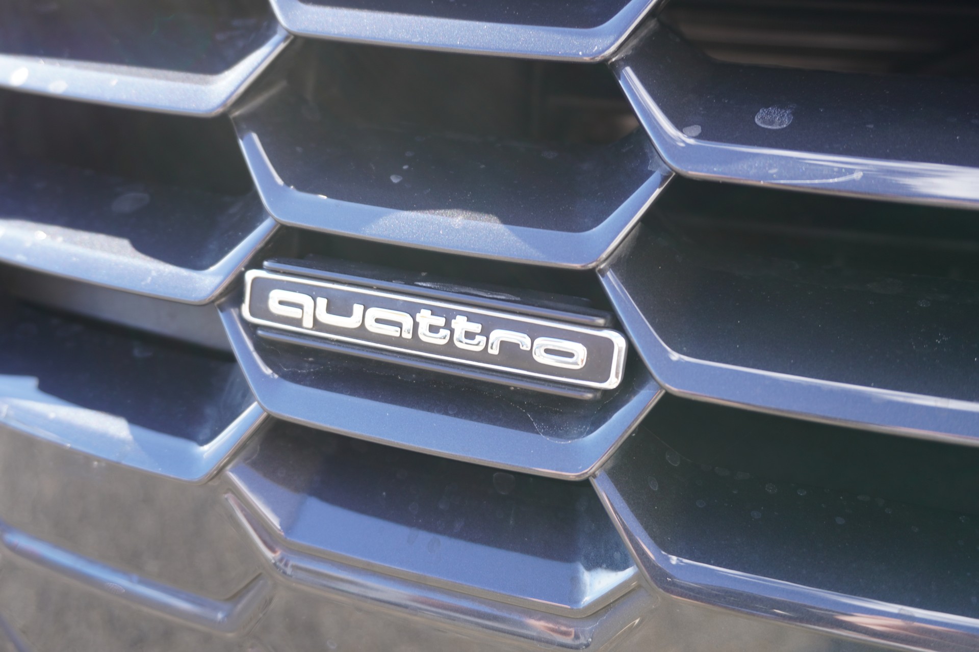 AUDI A3 Sportback 40 TFSI S line quattro S-tronic-image-9