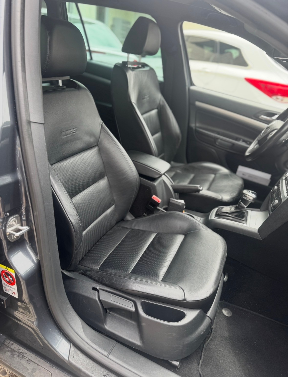 SKODA Octavia Combi 2.0 TDI RS DSG-image-7