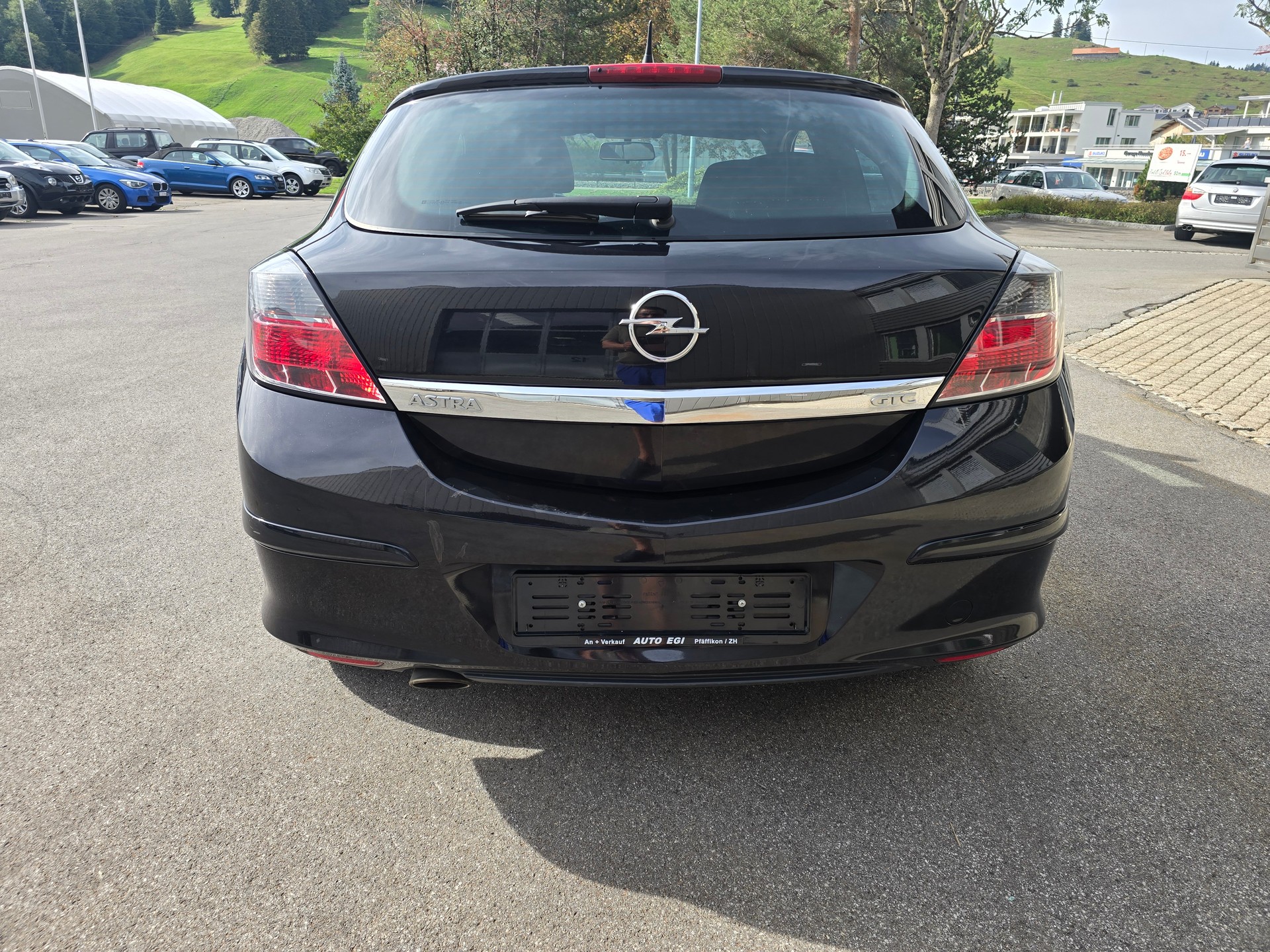 OPEL Astra GTC 1.8i 16V Sport-image-3
