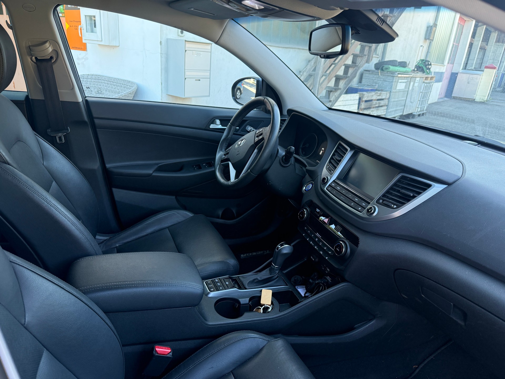 HYUNDAI Tucson 2.0 CRDI Vertex 4WD Automatic-image-7