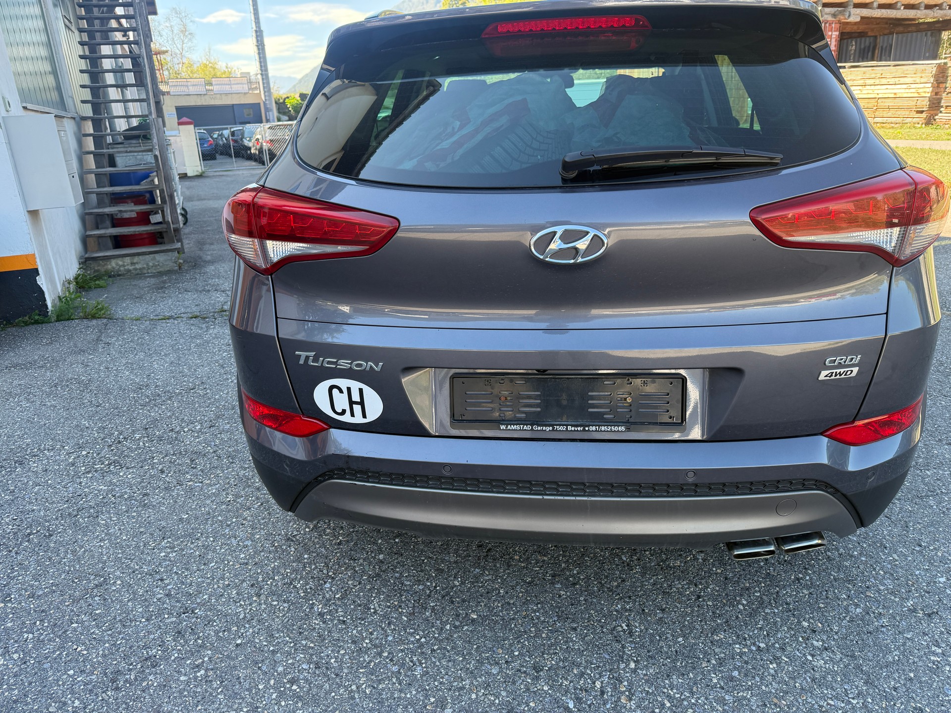HYUNDAI Tucson 2.0 CRDI Vertex 4WD Automatic-image-3