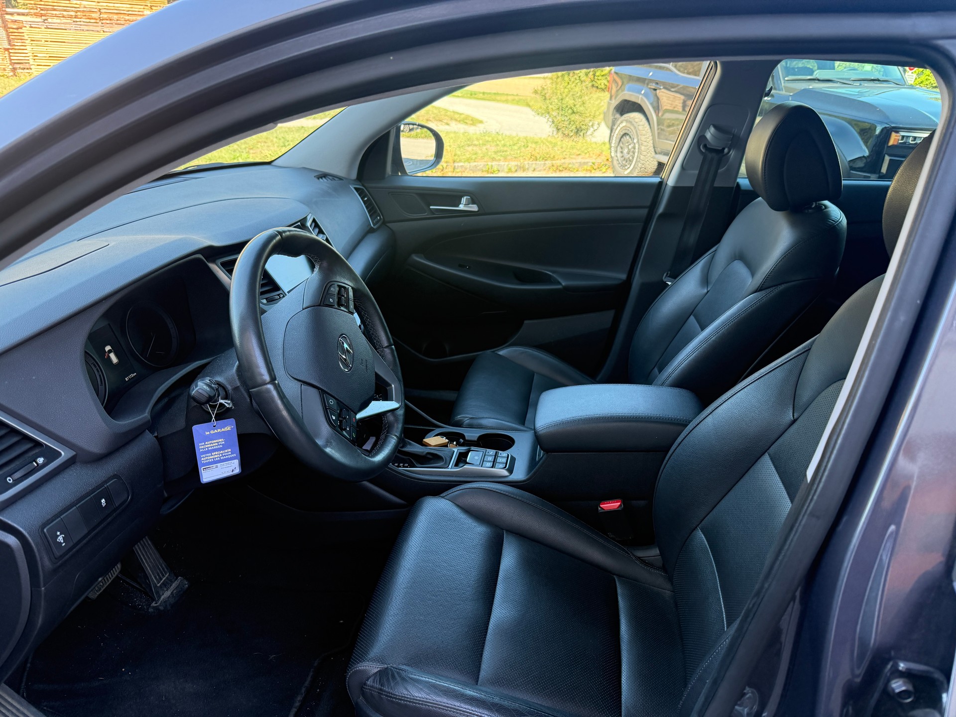 HYUNDAI Tucson 2.0 CRDI Vertex 4WD Automatic-image-5