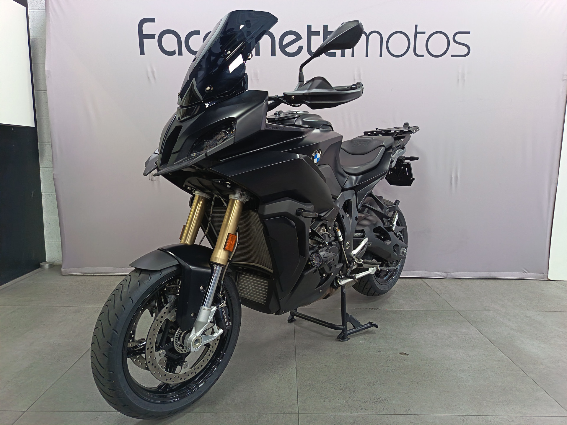 BMW S 1000 XR - leasing 259 chf par mois-showroom-element-2