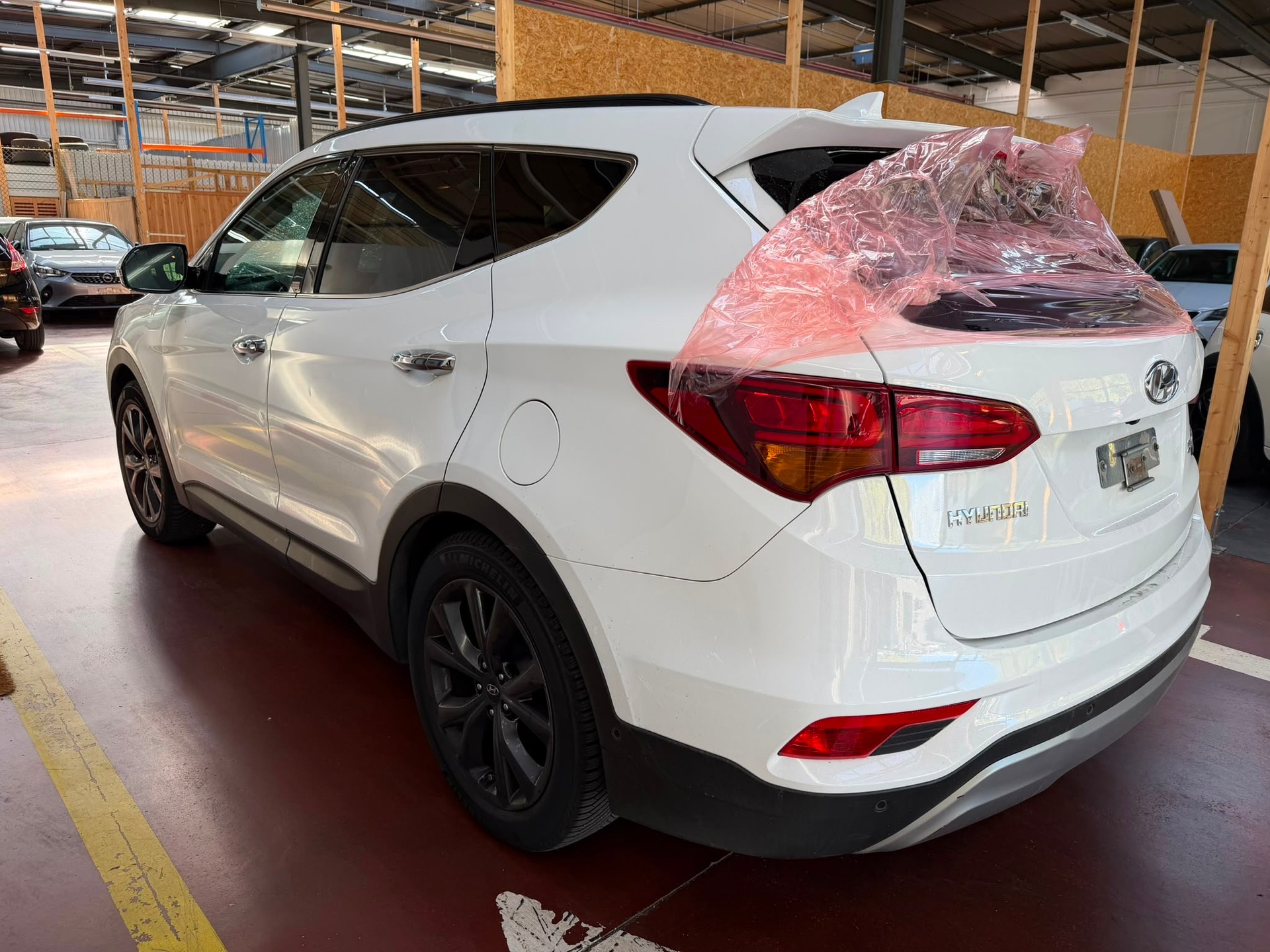 HYUNDAI Santa Fe 2.2 CRDI Amplia 4WD Automatic-image-5