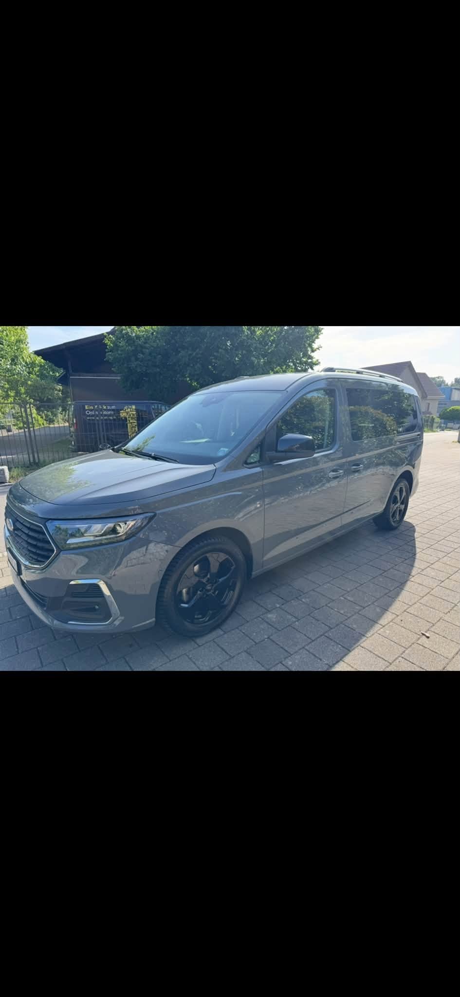 FORD TOURNEO CONNECT-image-1
