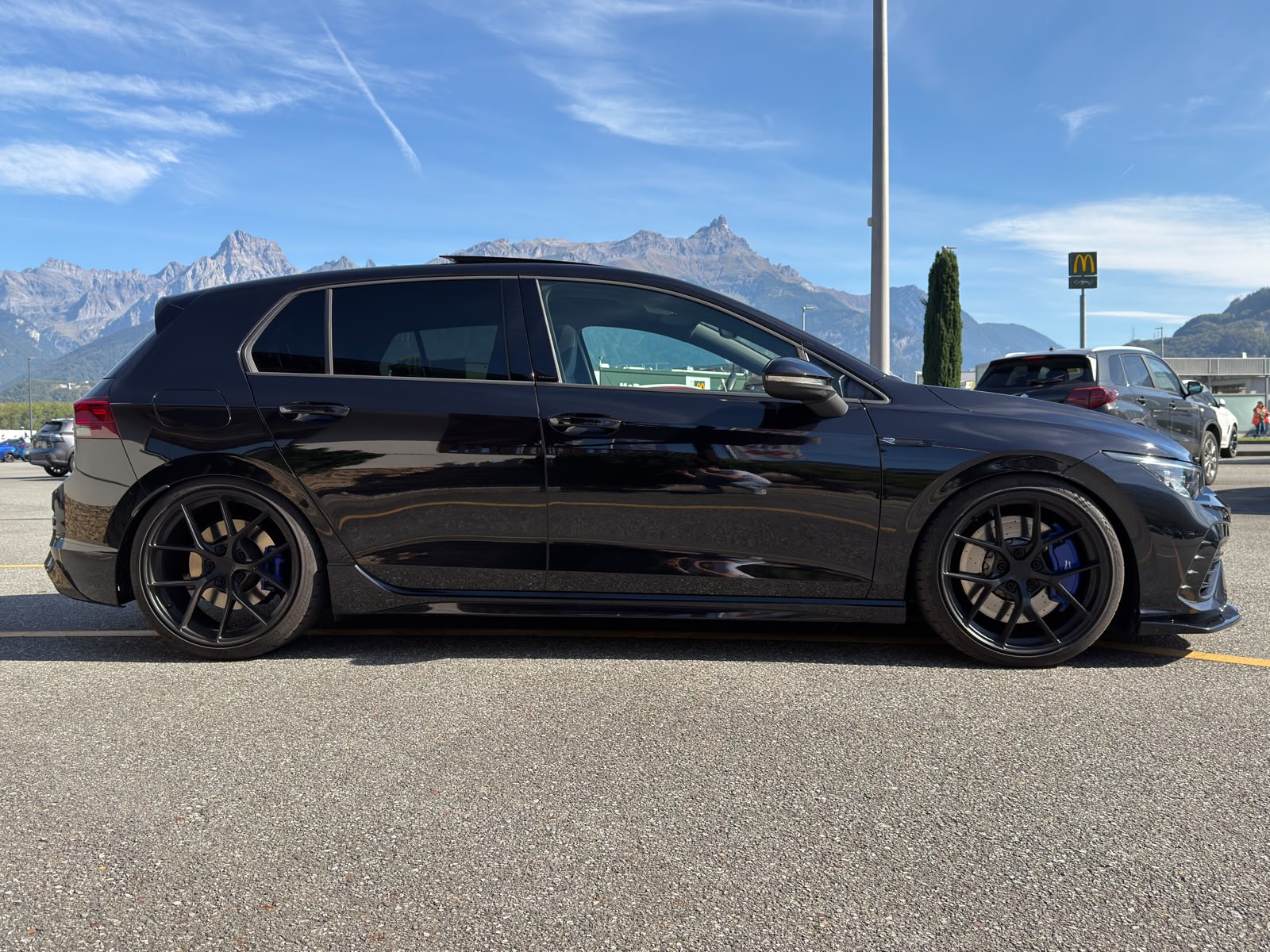 VW Golf 2.0 TSI R DSG 4Motion-image-5