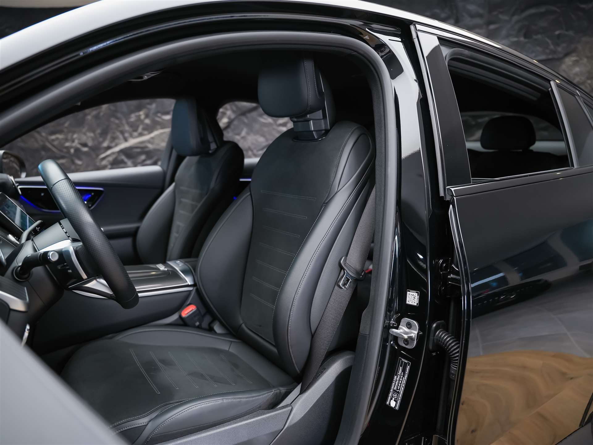 MERCEDES-BENZ GLC Coupé 220 d AMG Line 4Matic 9G-Tronic *Werksgarantie*21" Felgen*Digital Light*-image-9