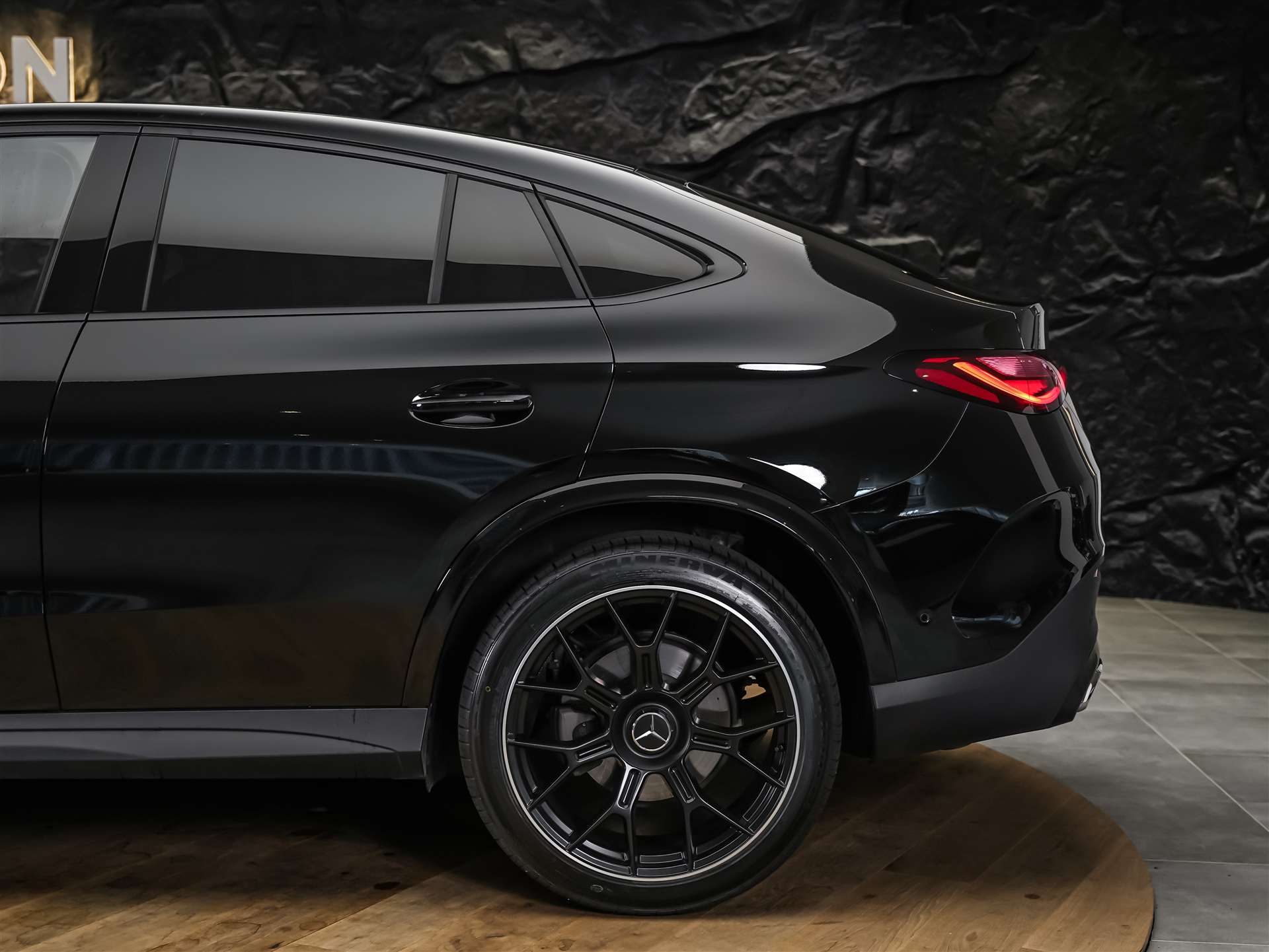 MERCEDES-BENZ GLC Coupé 220 d AMG Line 4Matic 9G-Tronic *Werksgarantie*21" Felgen*Digital Light*-image-17